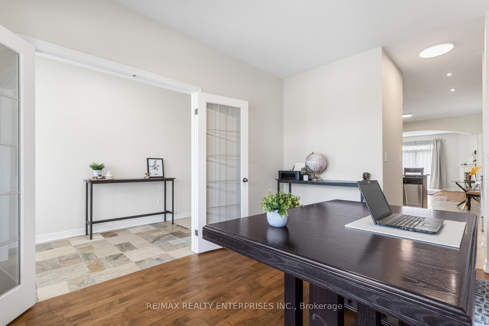 Photo 6 of 21 Sidare Court, Grimsby, Grimsby Beach — HOMEH