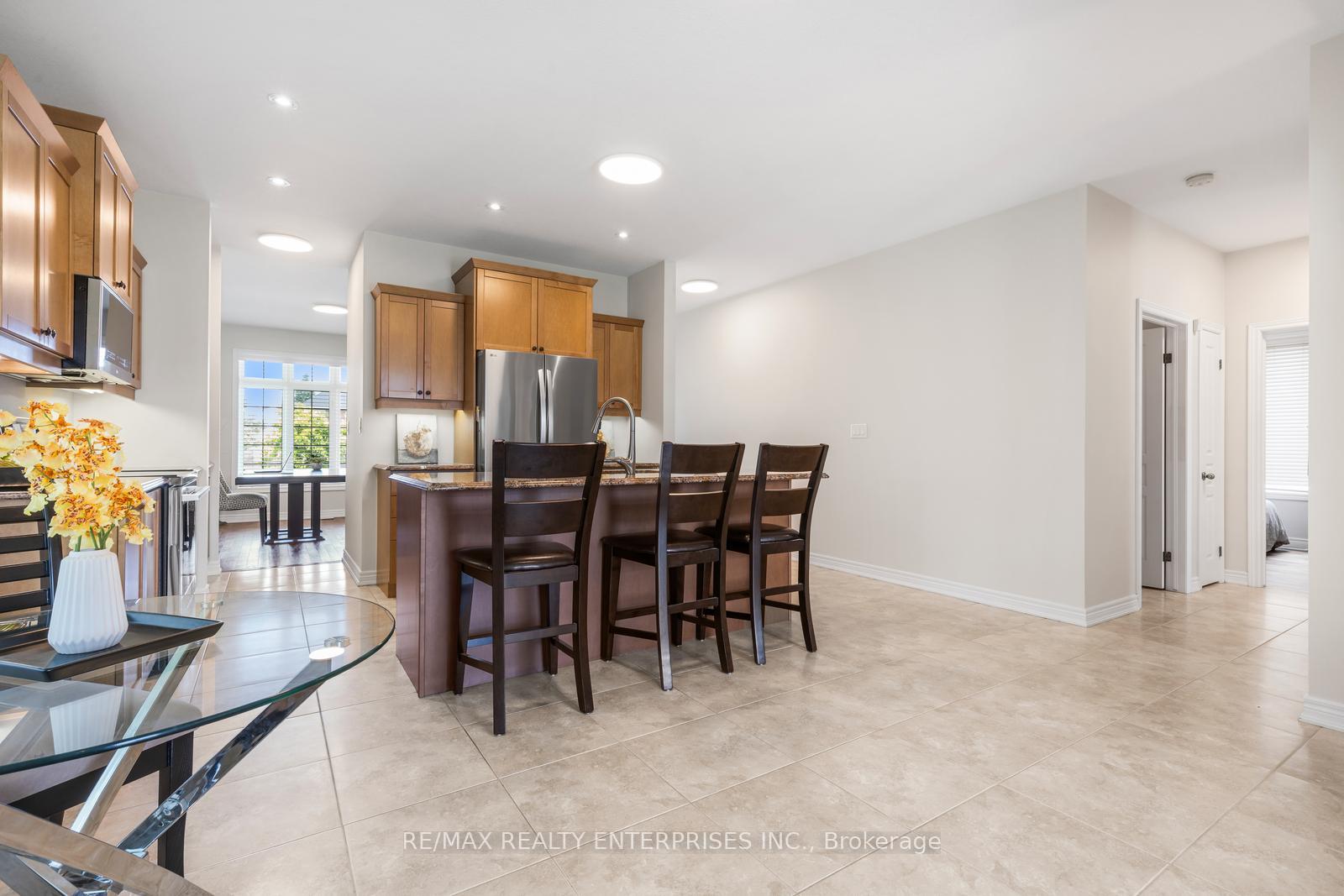 Photo 9 of 21 Sidare Court, Grimsby, Grimsby Beach — HOMEH