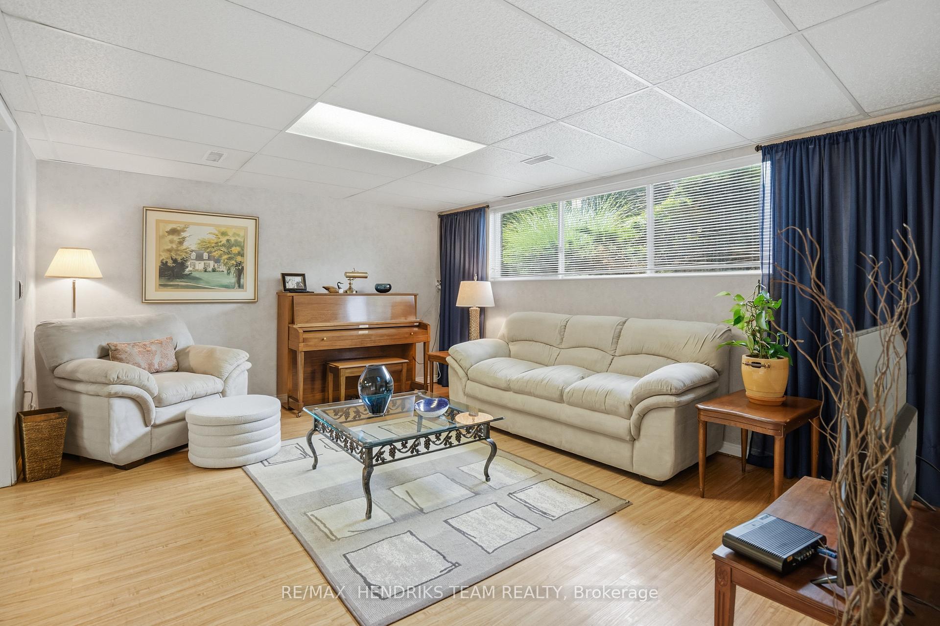 Photo 15 of 8 Tudor Gate Place, St. Catharines, Lakeshore — HOMEH
