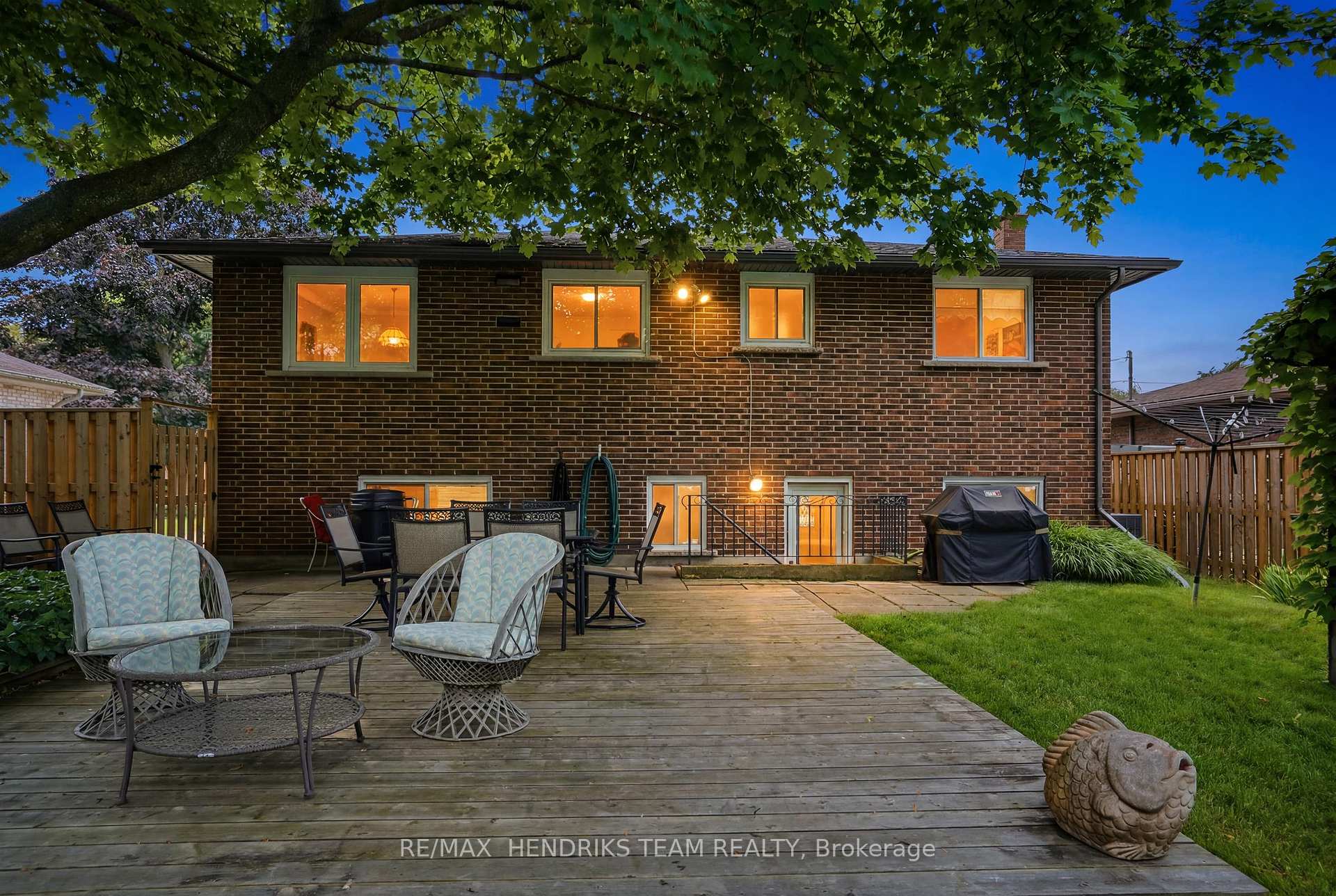 Photo 30 of 8 Tudor Gate Place, St. Catharines, Lakeshore — HOMEH