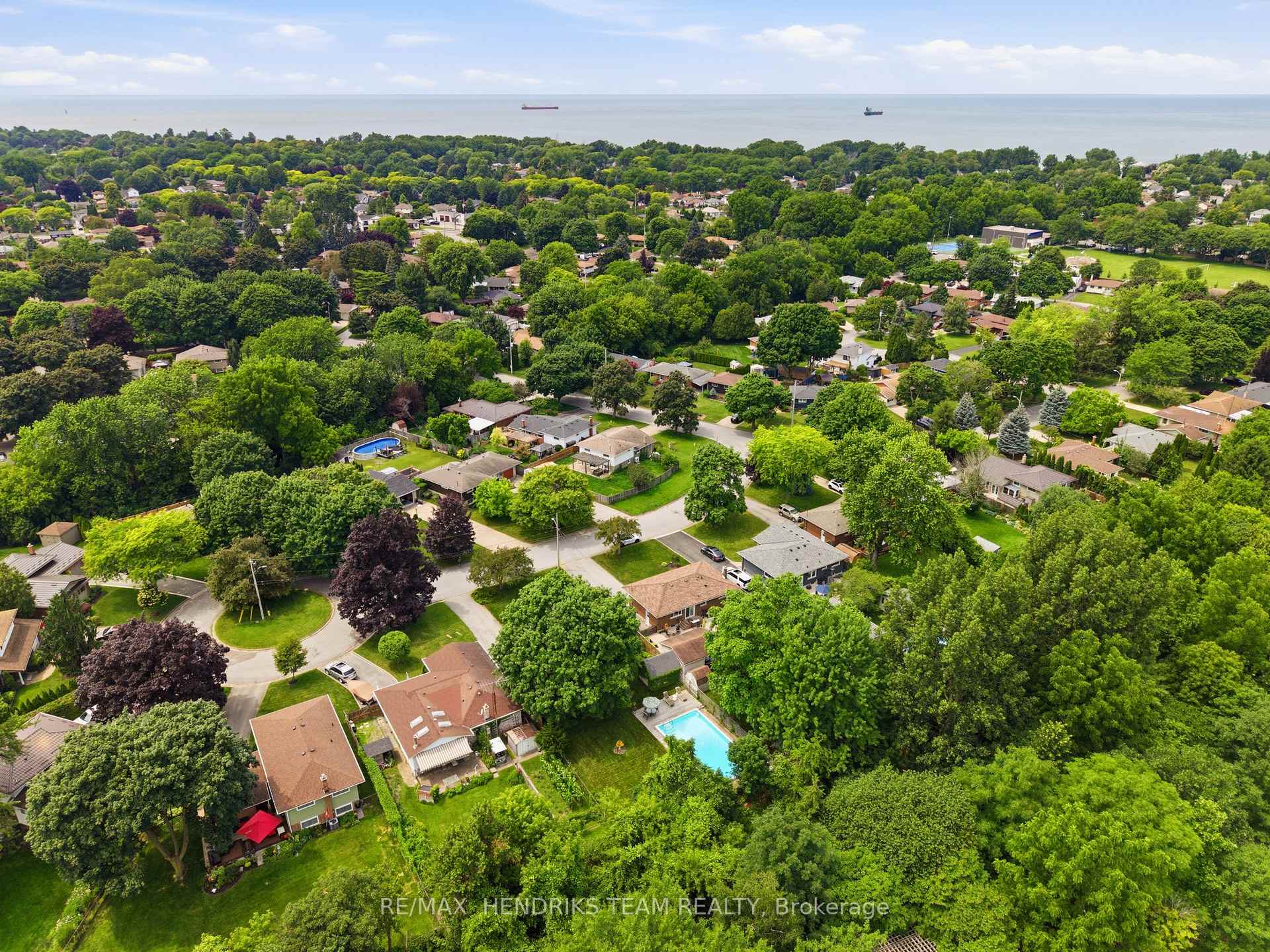 Photo 37 of 8 Tudor Gate Place, St. Catharines, Lakeshore — HOMEH