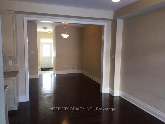 Photo 8 of 150 Golden Forest Road, Vaughan, Patterson — HOMEH