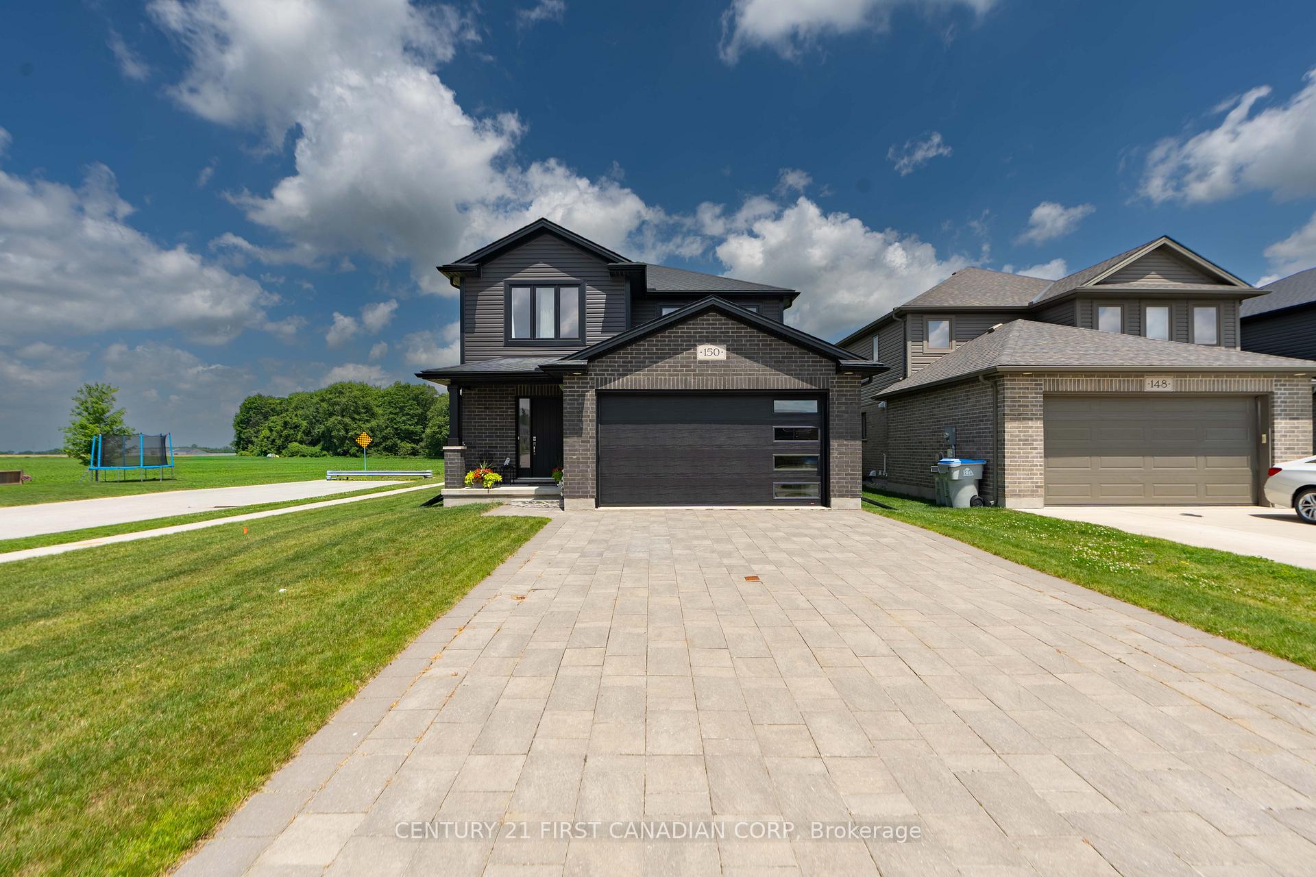 Photo 2 of 150 Gilmour Drive, Lucan Biddulph, Lucan — HOMEH
