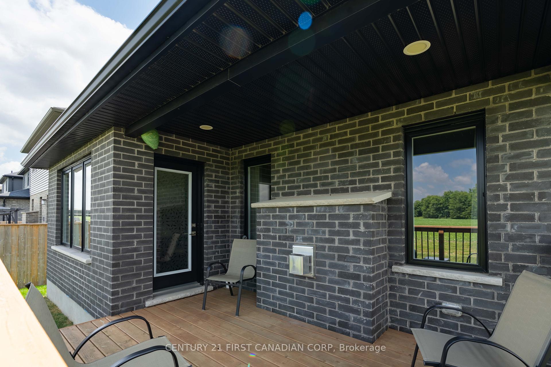 Photo 18 of 150 Gilmour Drive, Lucan Biddulph, Lucan — HOMEH
