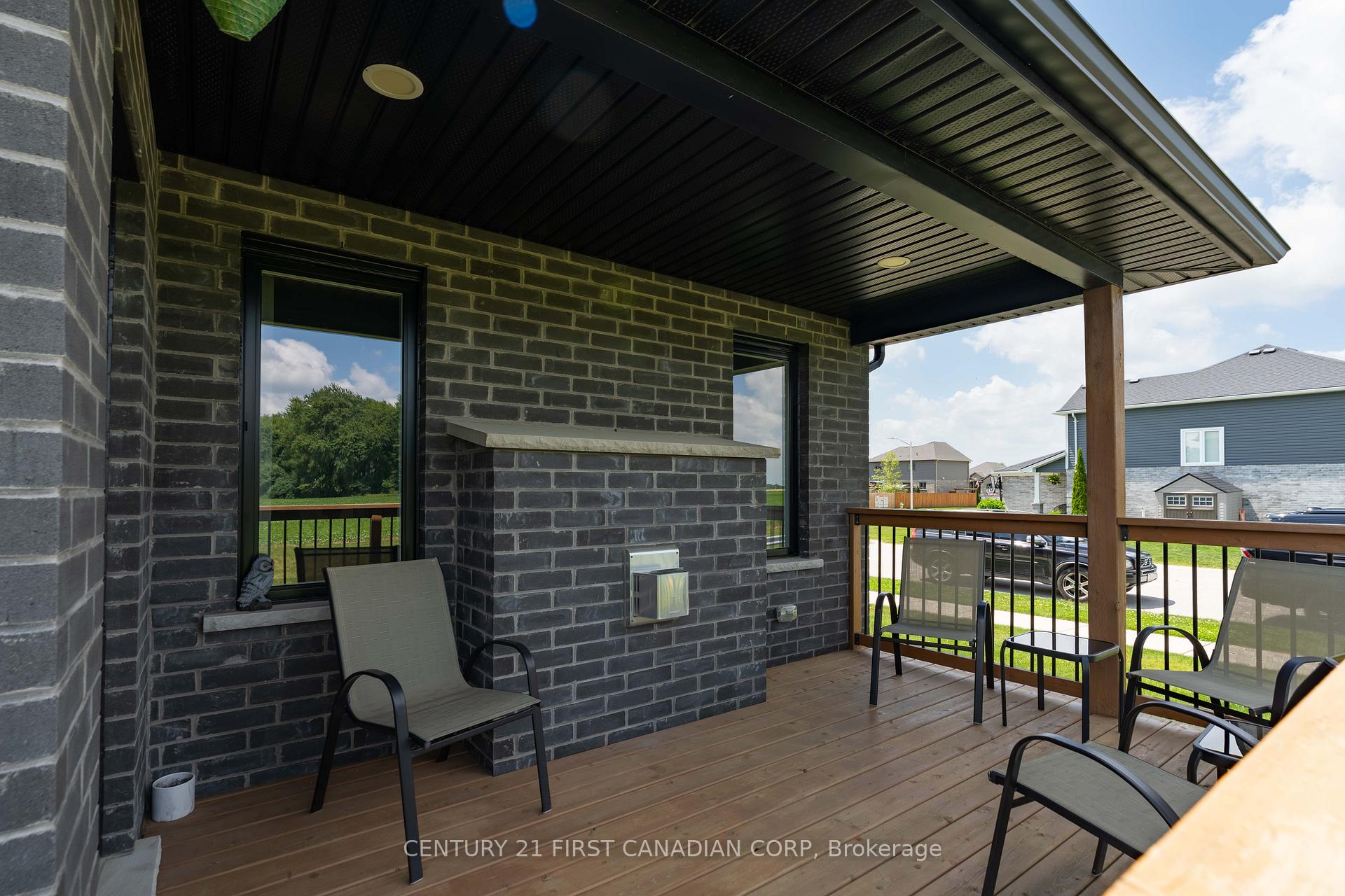 Photo 19 of 150 Gilmour Drive, Lucan Biddulph, Lucan — HOMEH