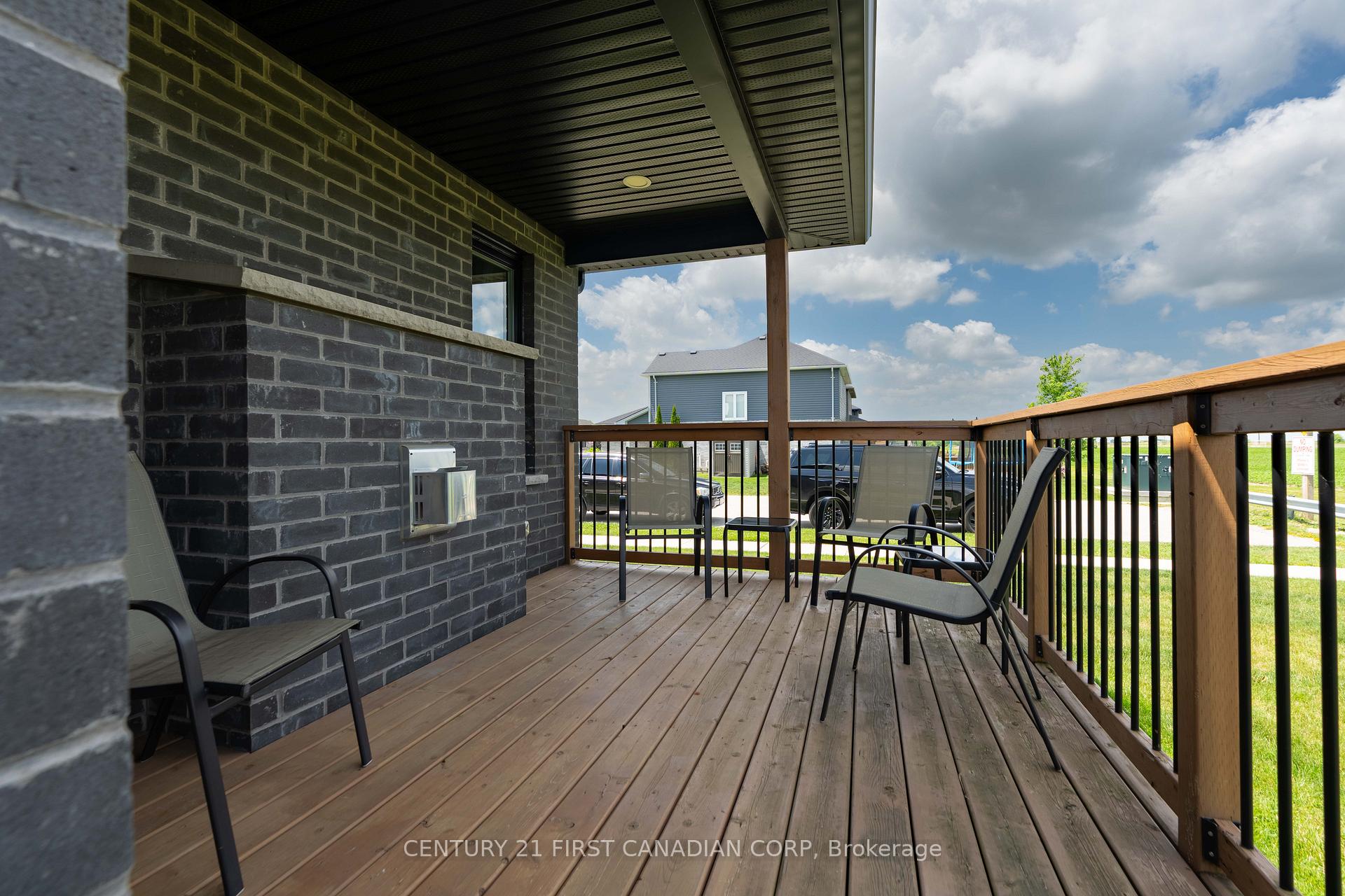 Photo 20 of 150 Gilmour Drive, Lucan Biddulph, Lucan — HOMEH