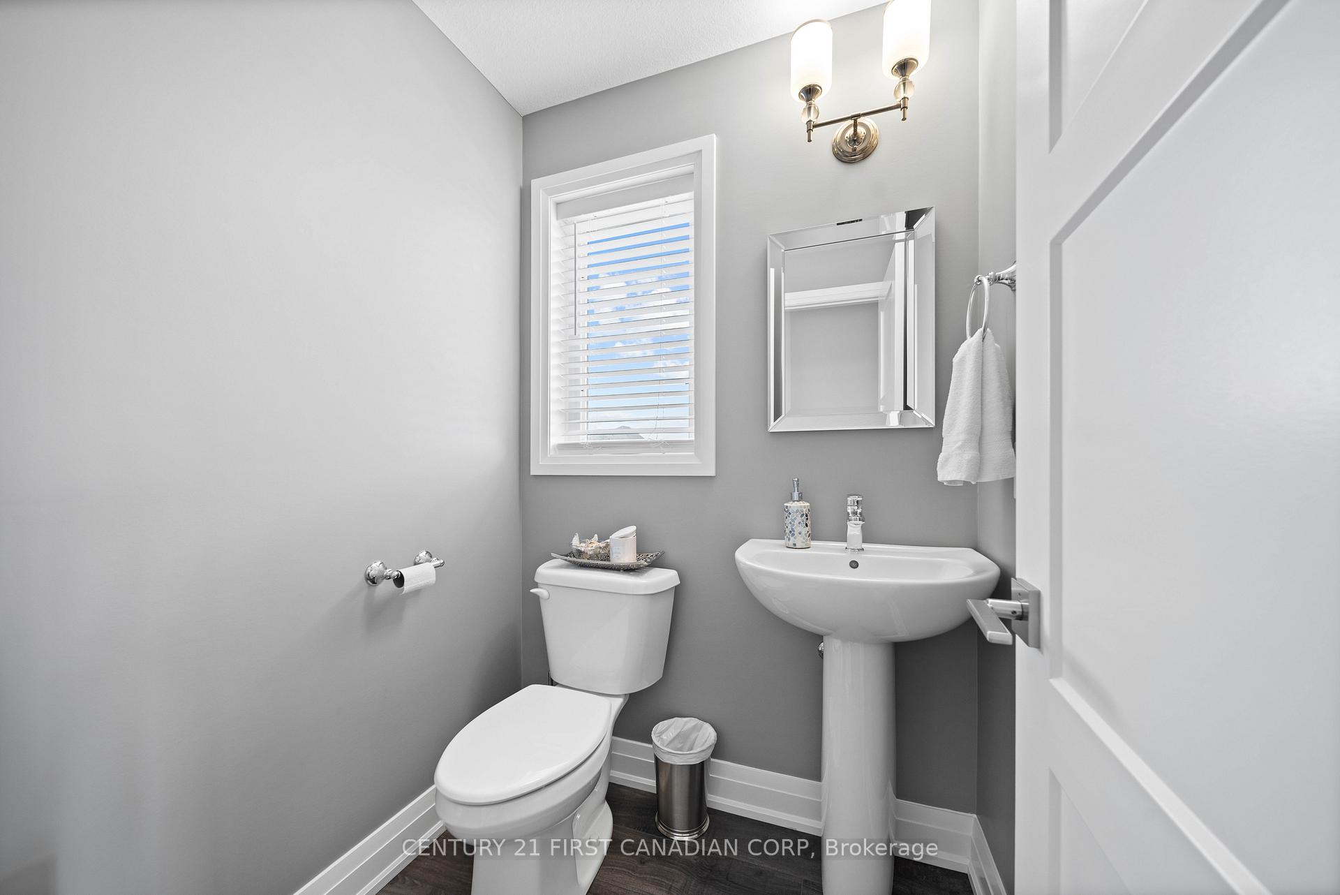Photo 24 of 150 Gilmour Drive, Lucan Biddulph, Lucan — HOMEH