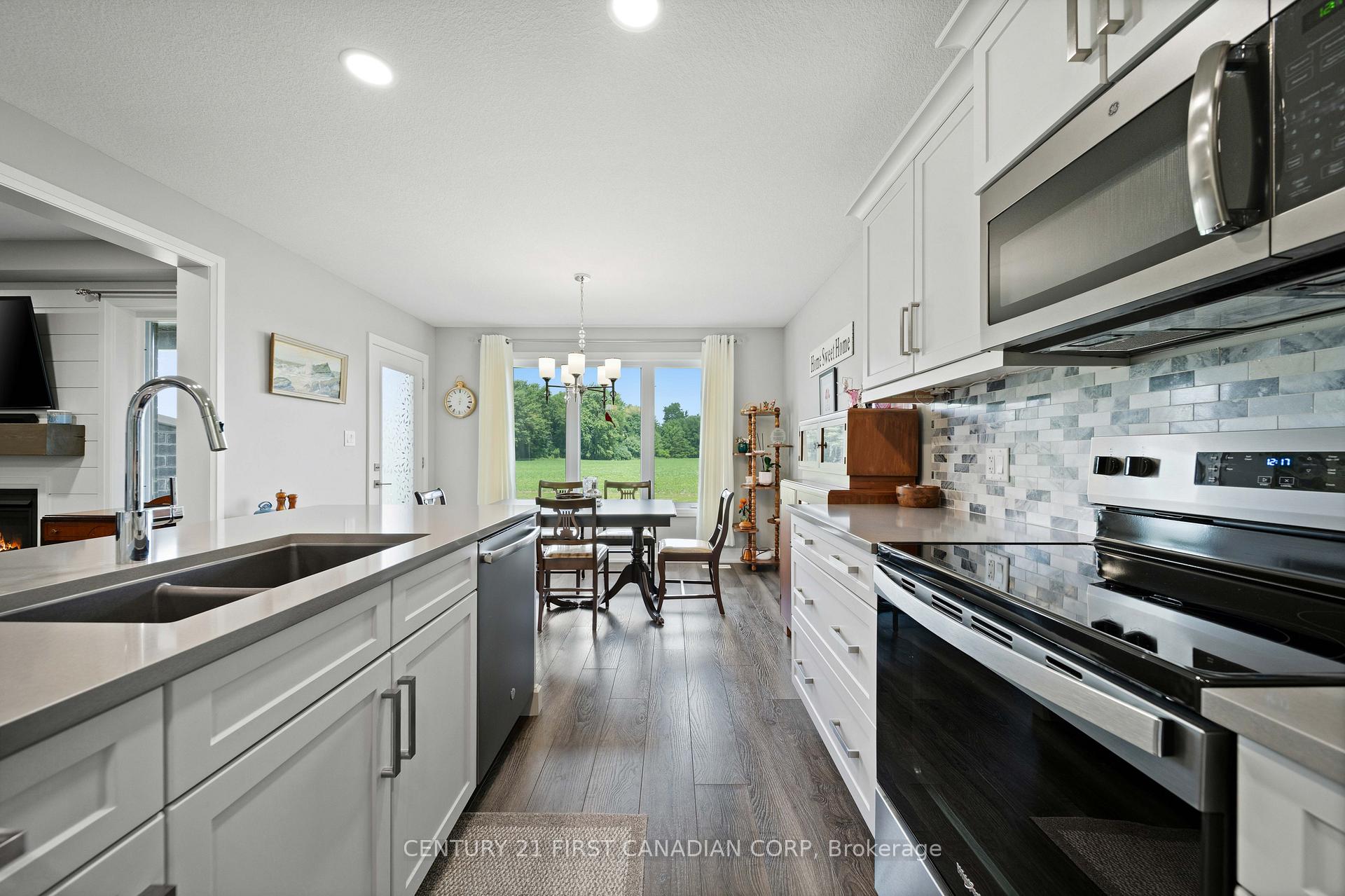 Photo 31 of 150 Gilmour Drive, Lucan Biddulph, Lucan — HOMEH