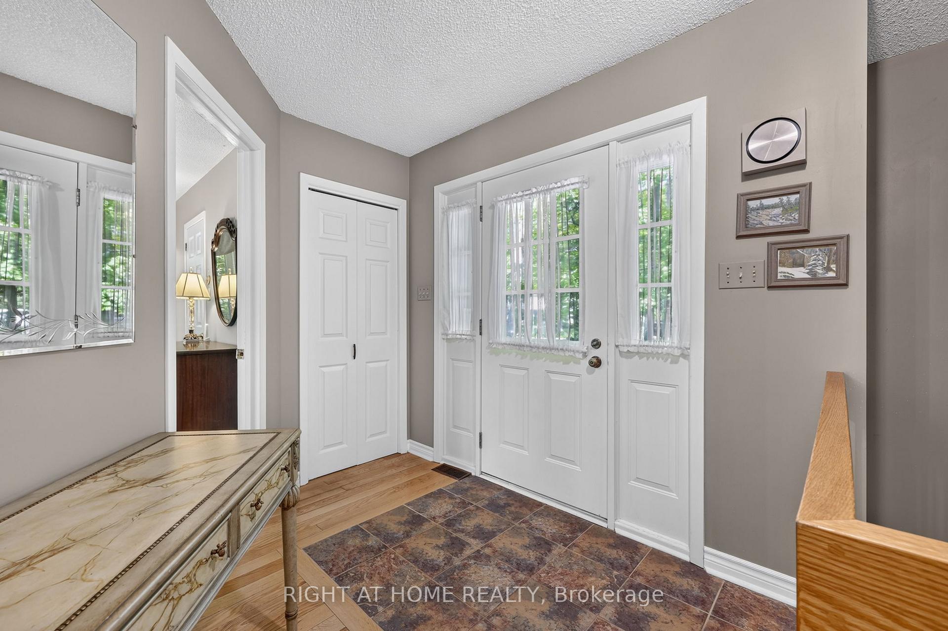 Photo 5 of 5 Pine Point, Oro-Medonte, Horseshoe Valley — HOMEH