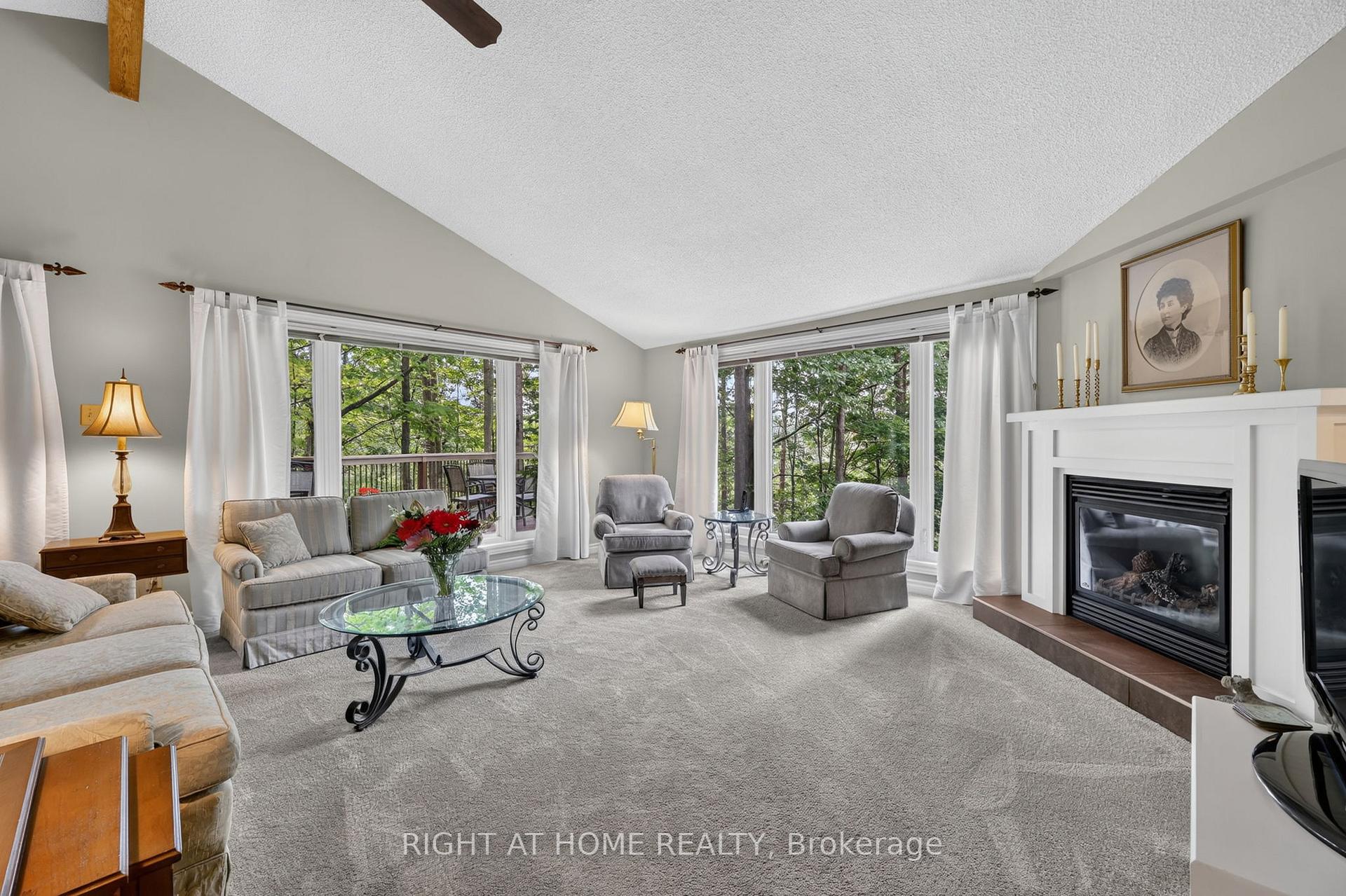 Photo 6 of 5 Pine Point, Oro-Medonte, Horseshoe Valley — HOMEH