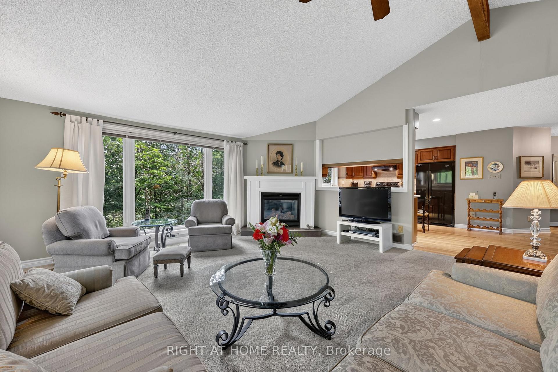Photo 11 of 5 Pine Point, Oro-Medonte, Horseshoe Valley — HOMEH