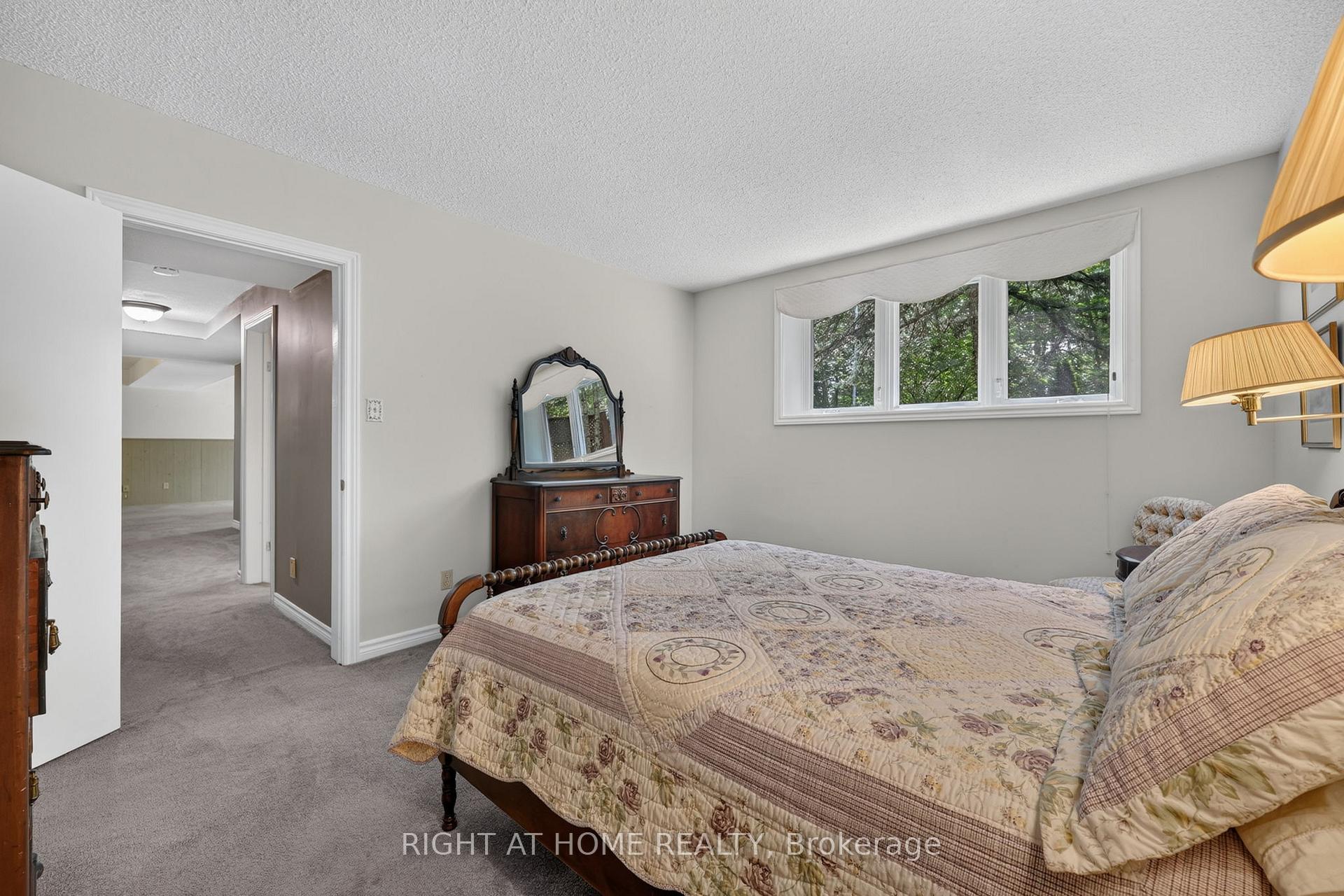 Photo 31 of 5 Pine Point, Oro-Medonte, Horseshoe Valley — HOMEH