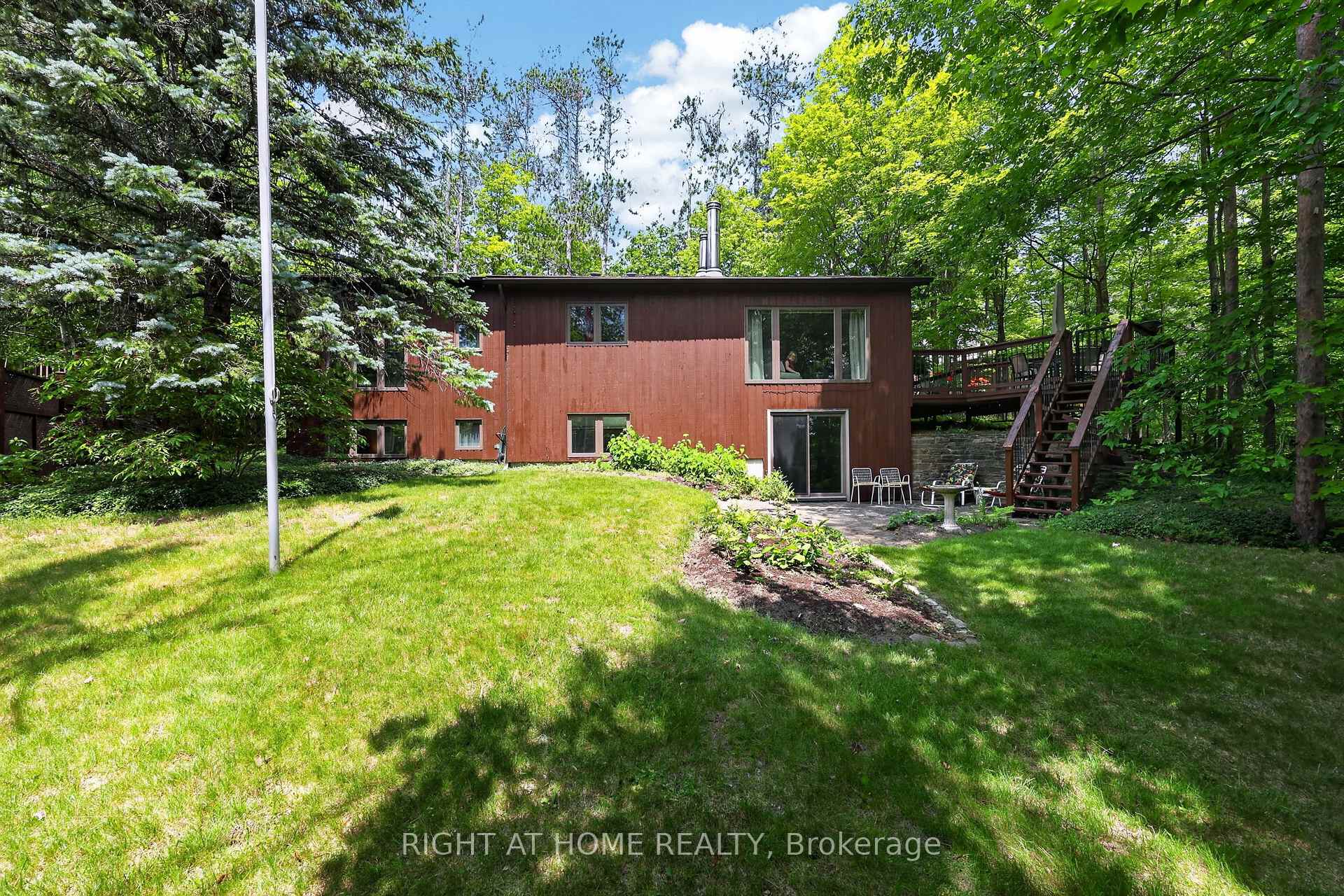 Photo 40 of 5 Pine Point, Oro-Medonte, Horseshoe Valley — HOMEH