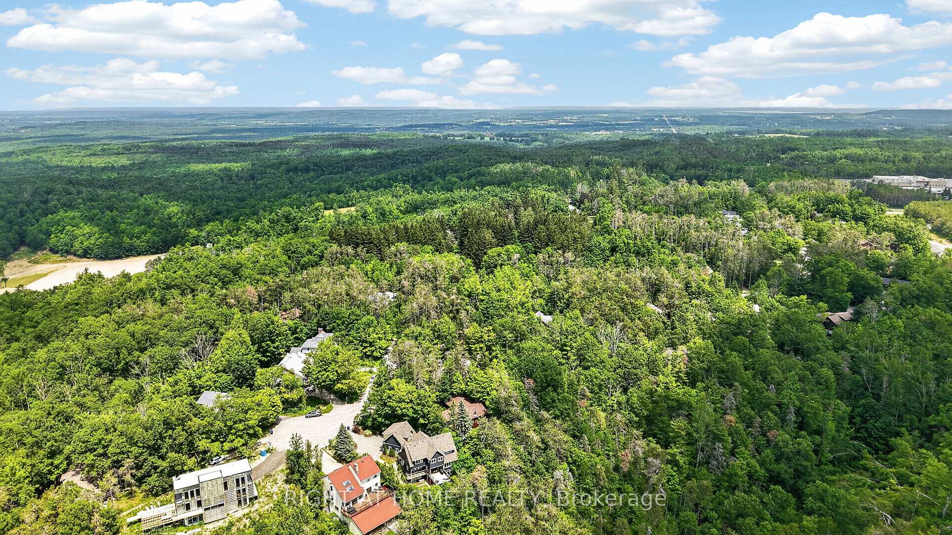 Photo 42 of 5 Pine Point, Oro-Medonte, Horseshoe Valley — HOMEH