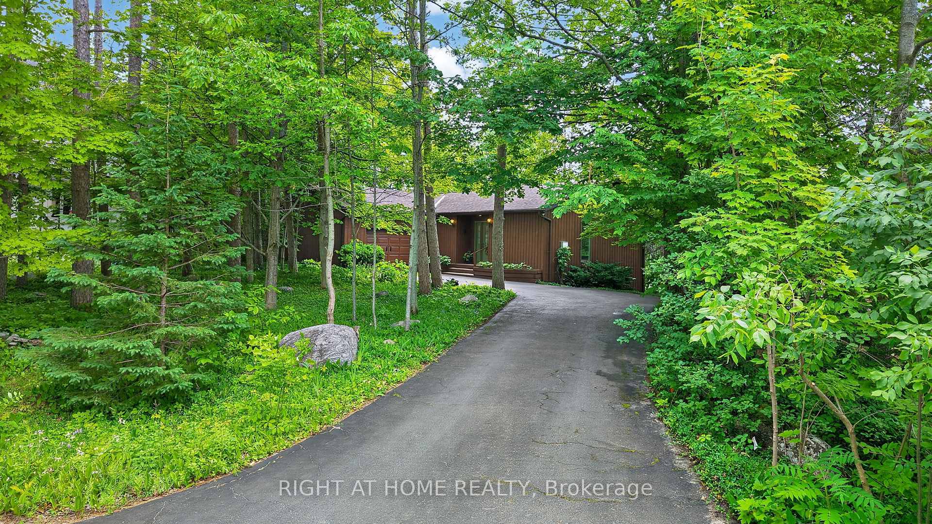 Photo 44 of 5 Pine Point, Oro-Medonte, Horseshoe Valley — HOMEH