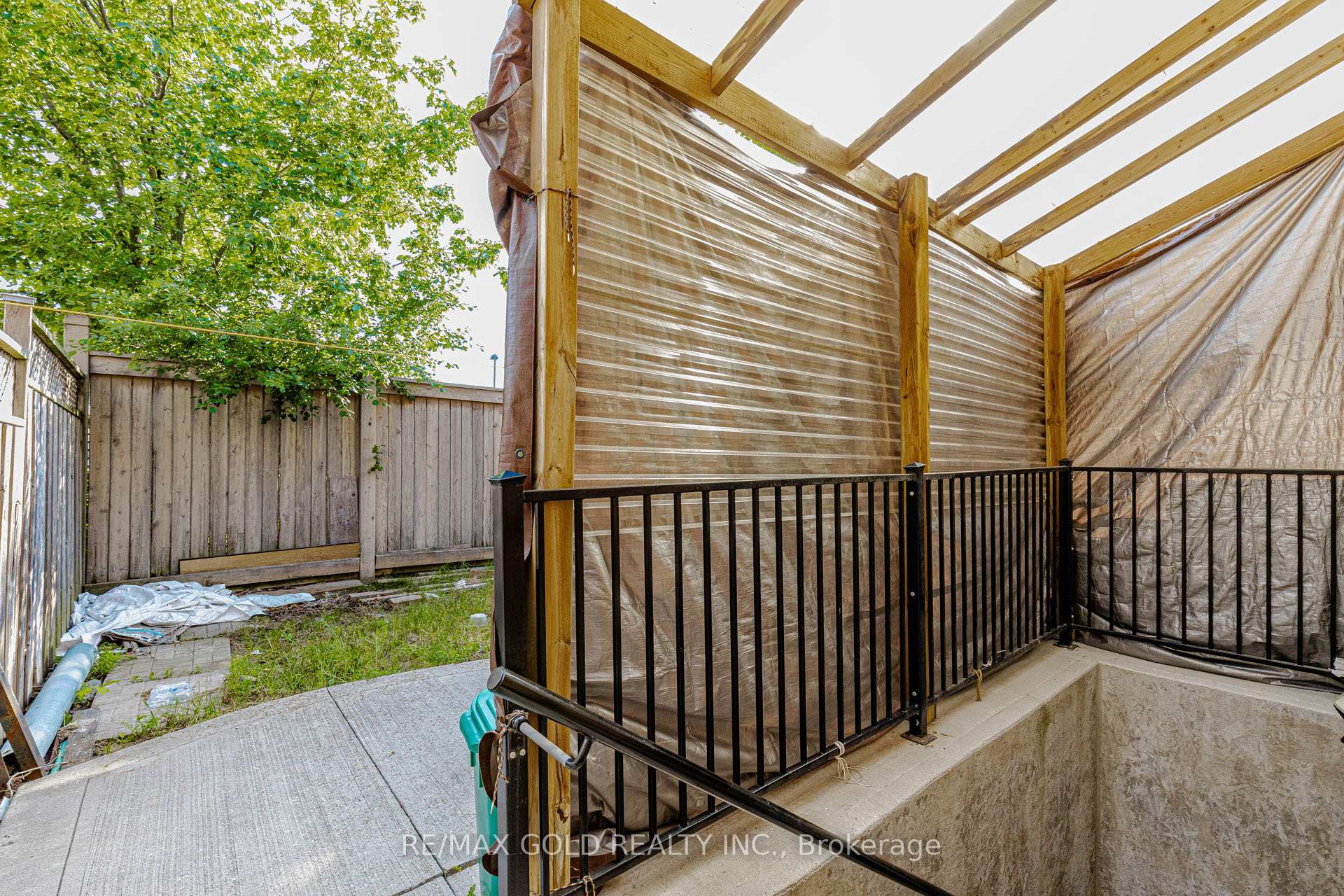 Photo 23 of 4 Trudelle Crescent, Brampton, Fletcher's Meadow — HOMEH