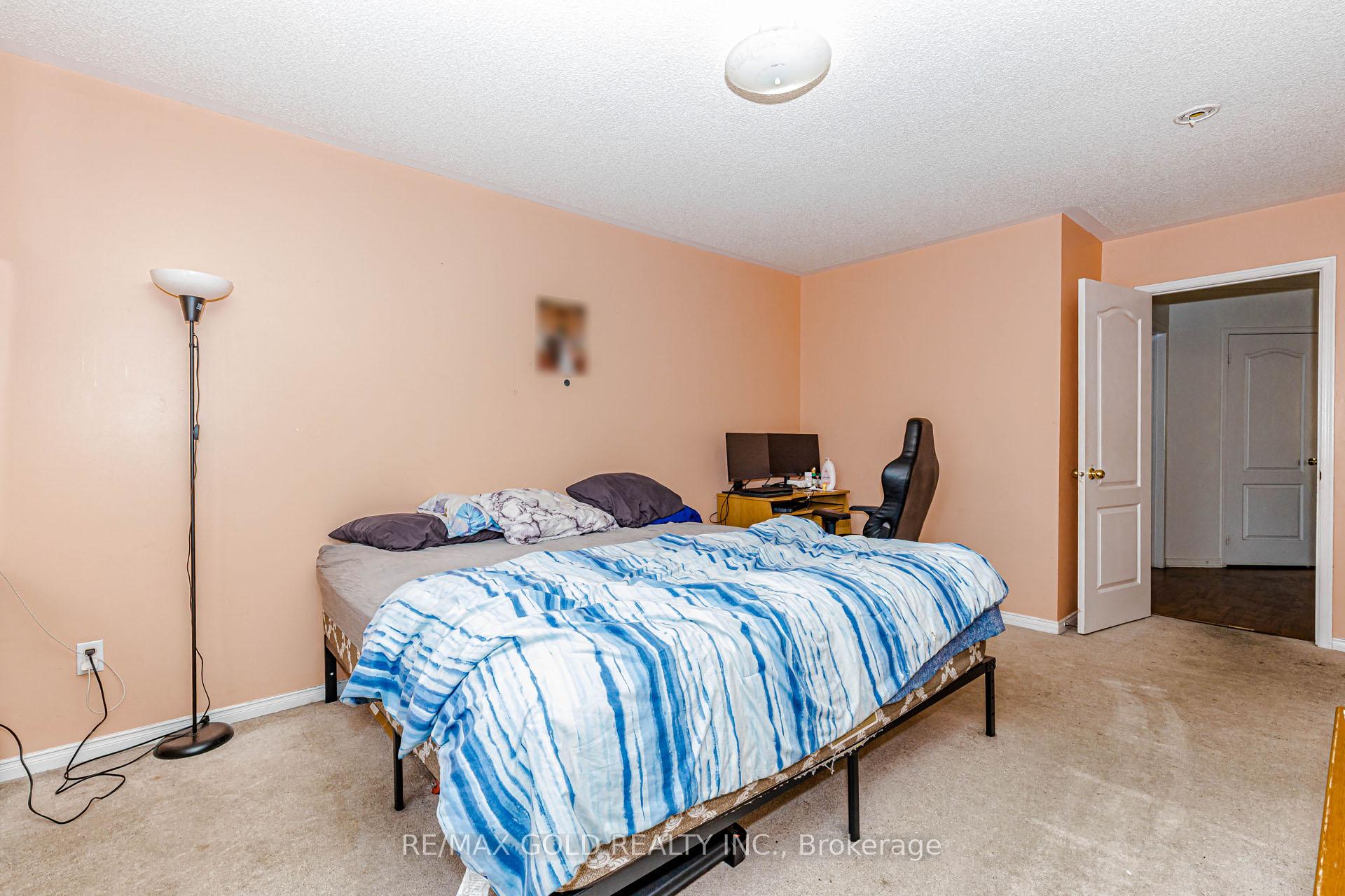 Photo 36 of 4 Trudelle Crescent, Brampton, Fletcher's Meadow — HOMEH