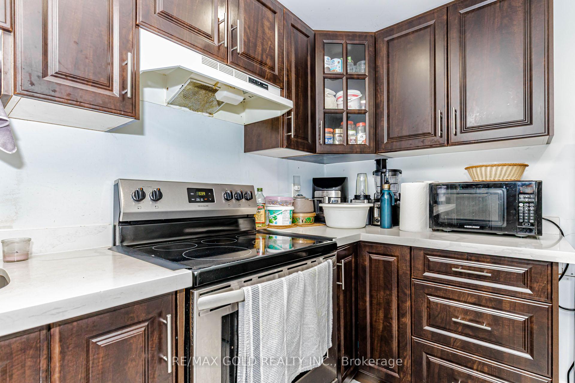 Photo 29 of 4 Trudelle Crescent, Brampton, Fletcher's Meadow — HOMEH