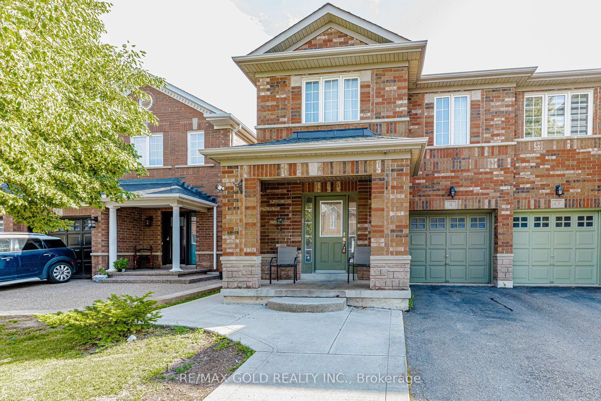 Photo 2 of 4 Trudelle Crescent, Brampton, Fletcher's Meadow — HOMEH