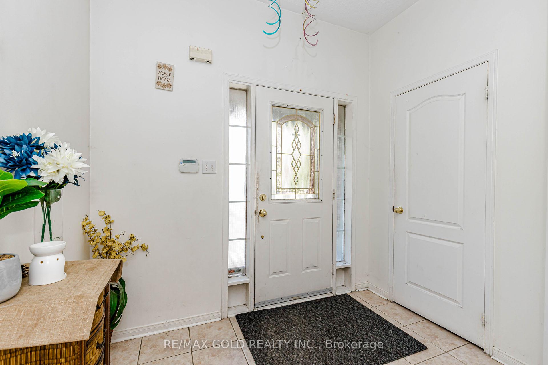 Photo 4 of 4 Trudelle Crescent, Brampton, Fletcher's Meadow — HOMEH