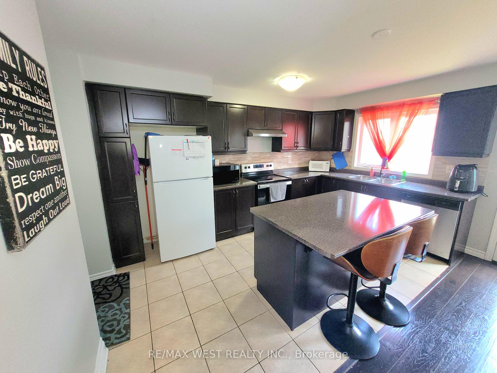 Photo 10 of Unit Main and Second floor, 60 Quillberry Close, Brampton, Northwest Brampton — HOMEH
