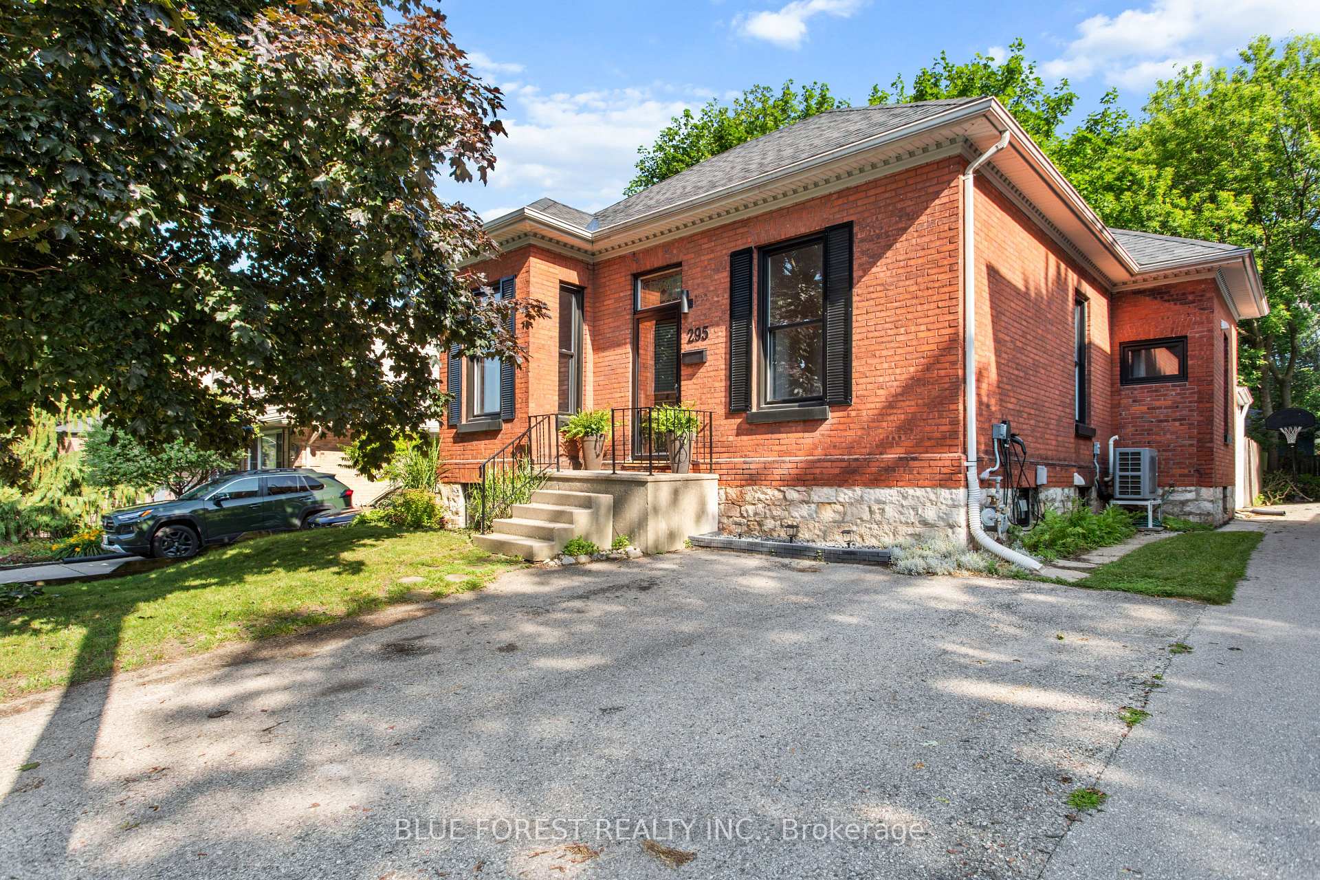 Photo of 295 Buller Street