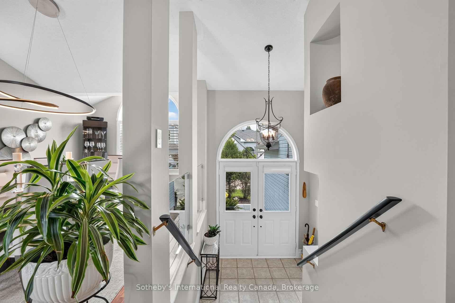 Photo 6 of 20 Sundial Court, Collingwood — HOMEH