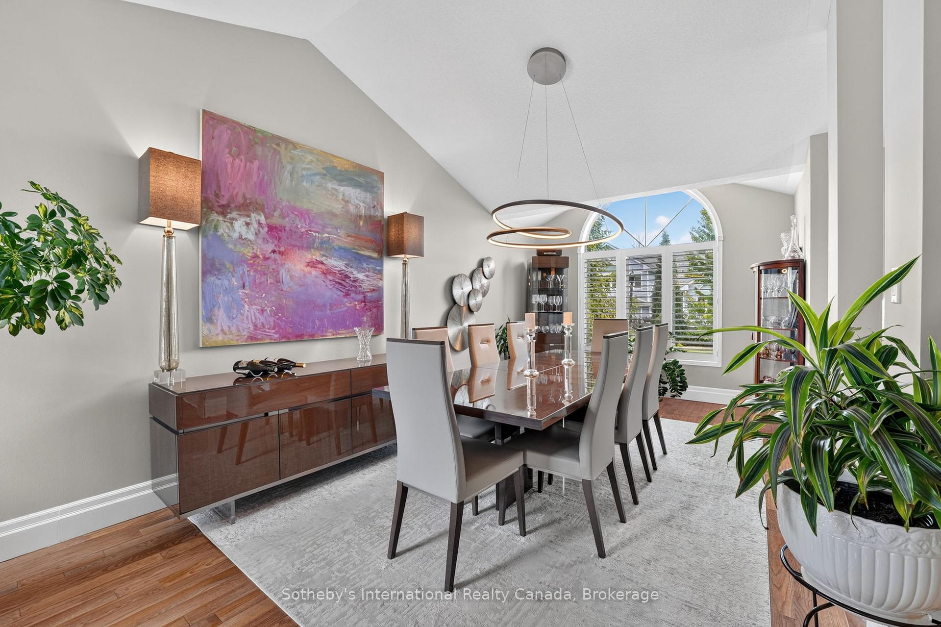 Photo 8 of 20 Sundial Court, Collingwood — HOMEH