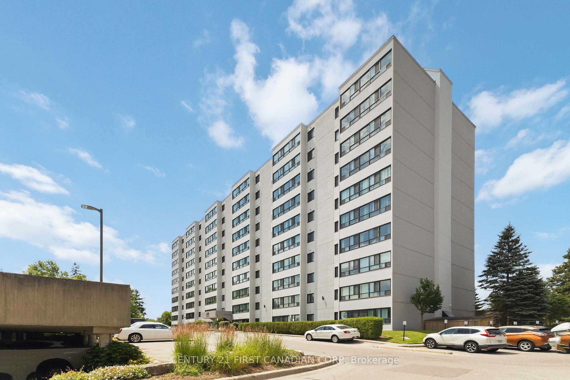 Photo 2 of Unit 509, 600 Grenfell Drive, London, North C — HOMEH