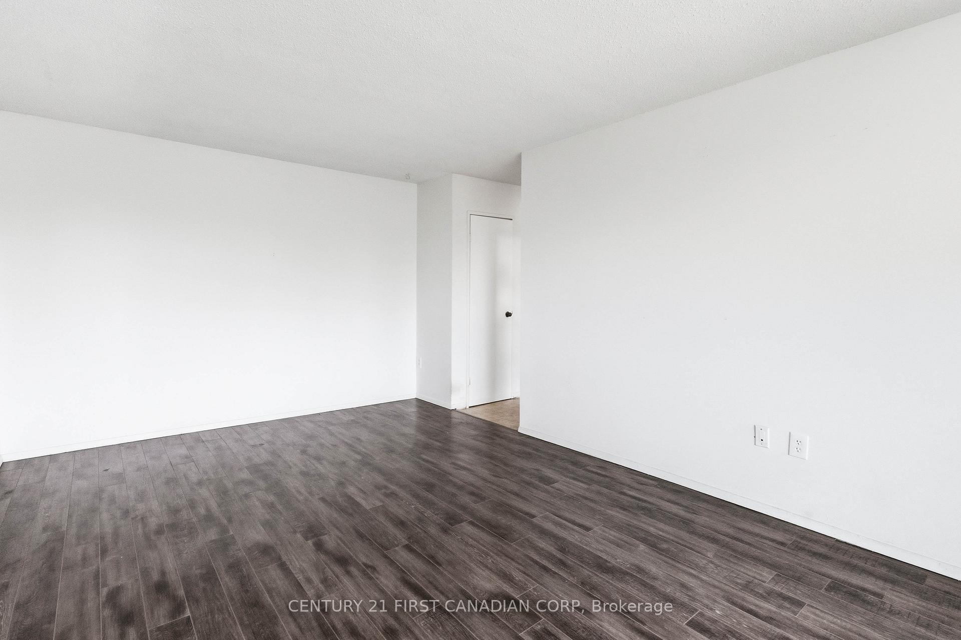 Photo 12 of Unit 509, 600 Grenfell Drive, London, North C — HOMEH