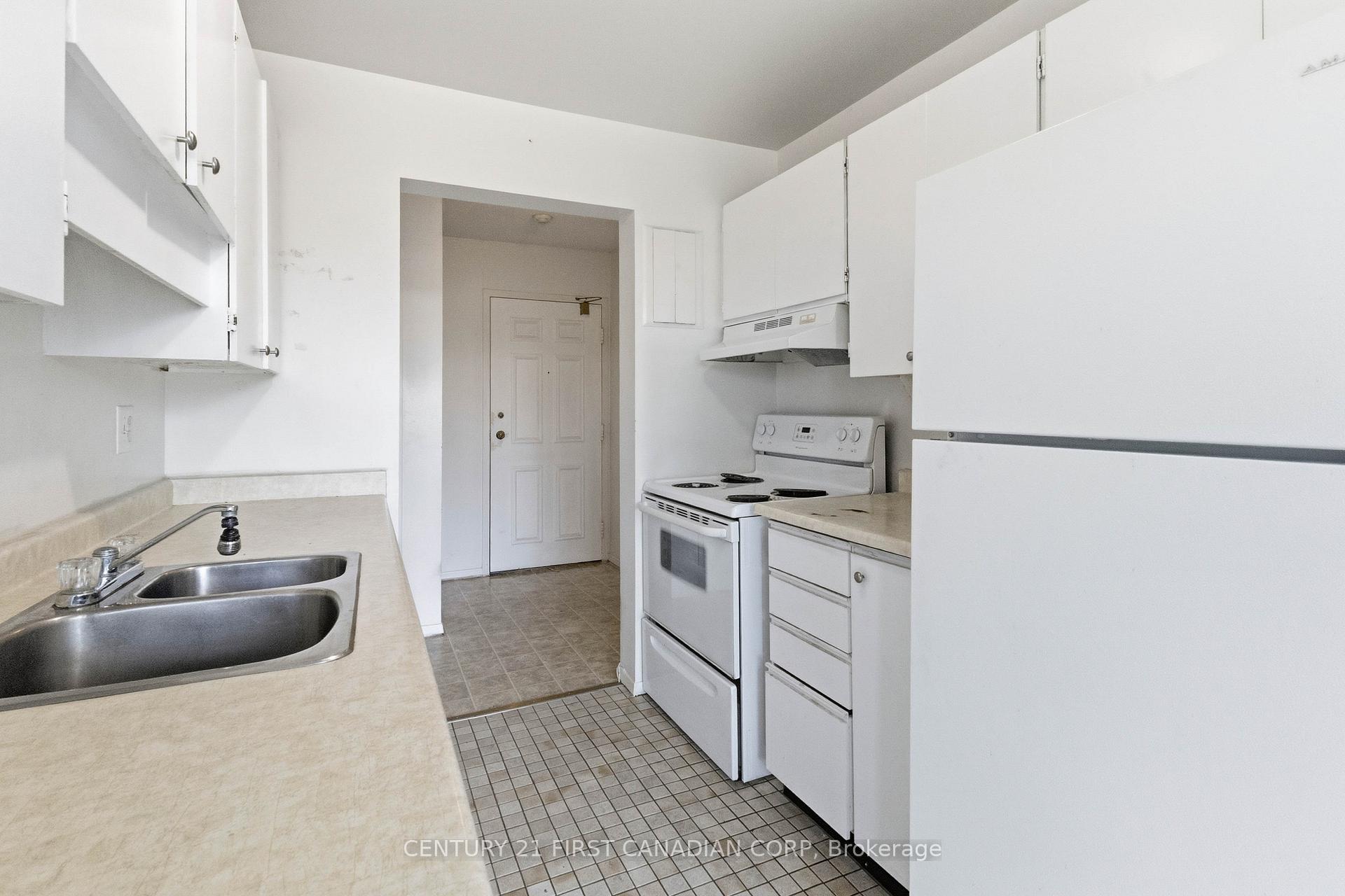 Photo 22 of Unit 509, 600 Grenfell Drive, London, North C — HOMEH