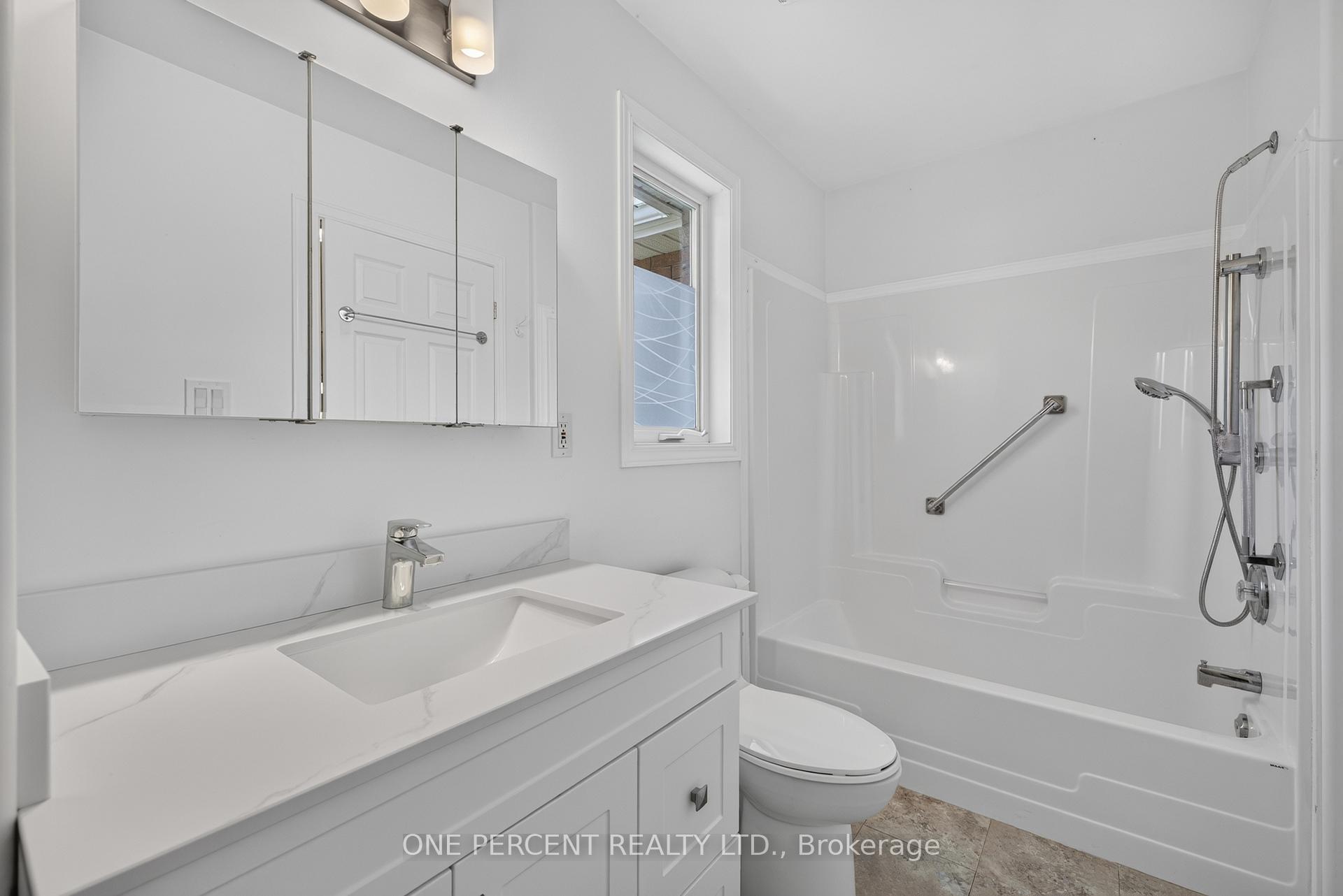 Photo 19 of 17 Dr Gordon Crescent, North Grenville, Kemptville — HOMEH