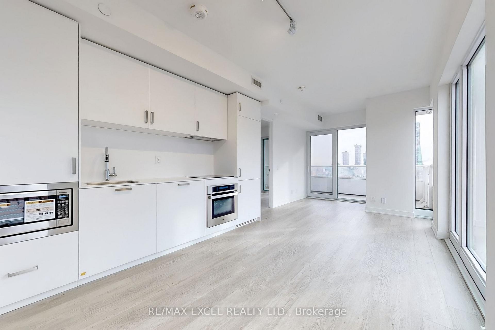 Photo 3 of Unit 1710, 88 Queen Street E, Toronto, Church-Yonge Corridor — HOMEH