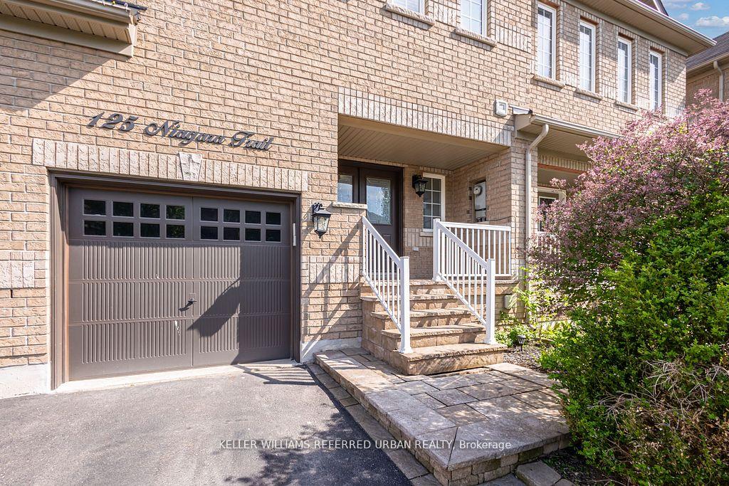 Photo 2 of 125 Niagara Trail, Halton Hills, Georgetown — HOMEH