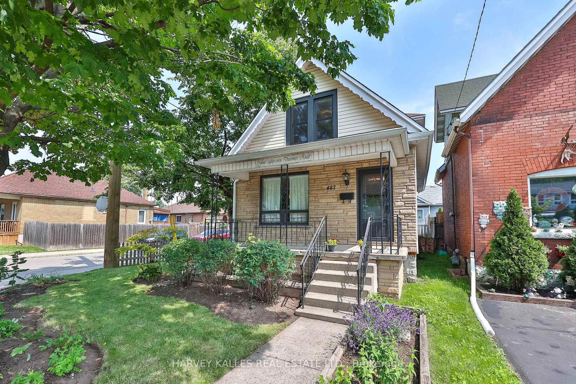 Photo 1 of 487 Dunsmure Road, Hamilton, Crown Point — HOMEH