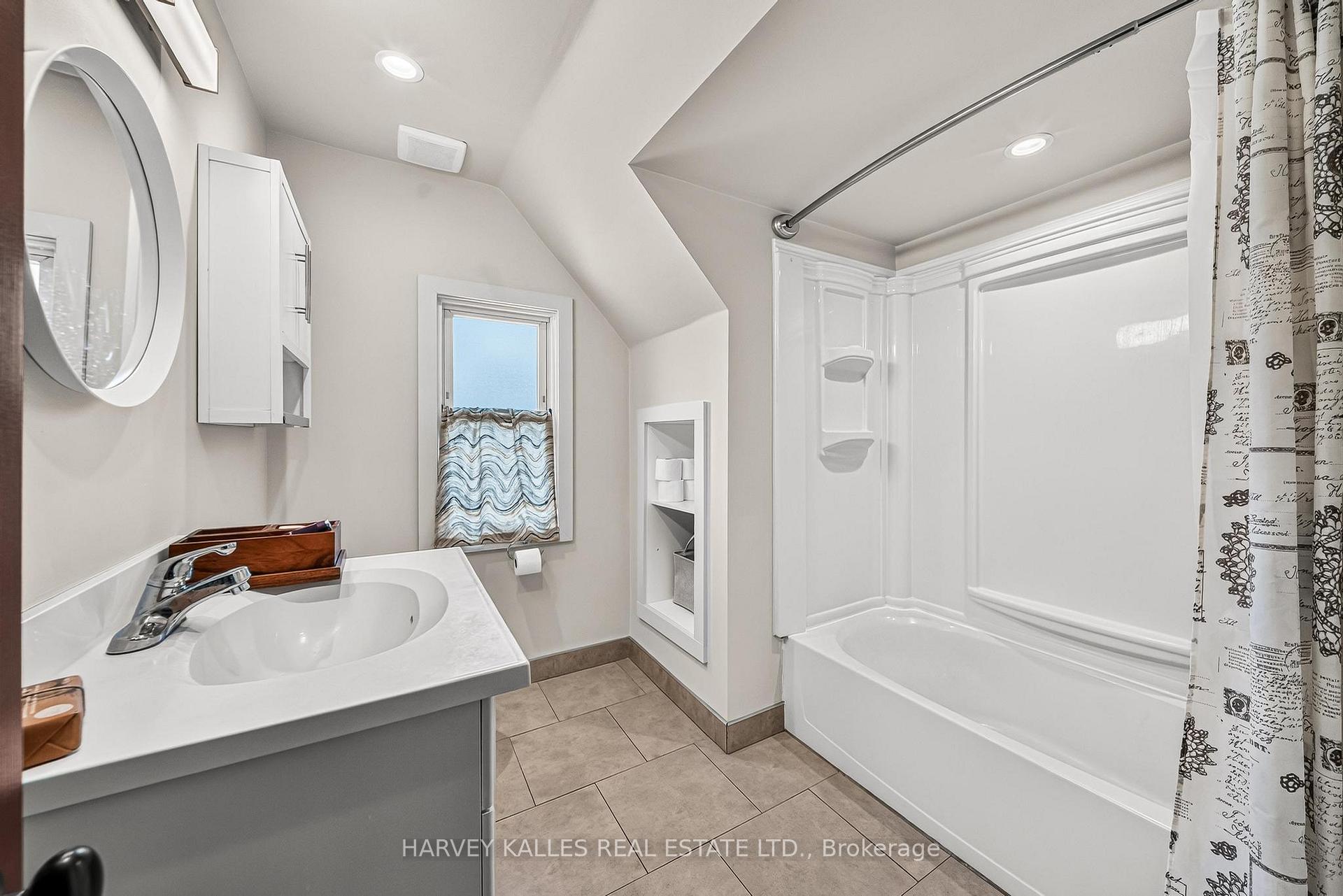 Photo 66 of 487 Dunsmure Road, Hamilton, Crown Point — HOMEH