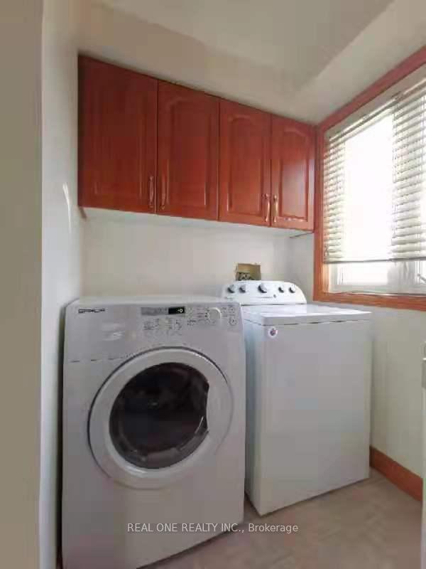Photo 5 of Unit E.Main, 280 Terrace Drive, Georgina, Keswick South — HOMEH