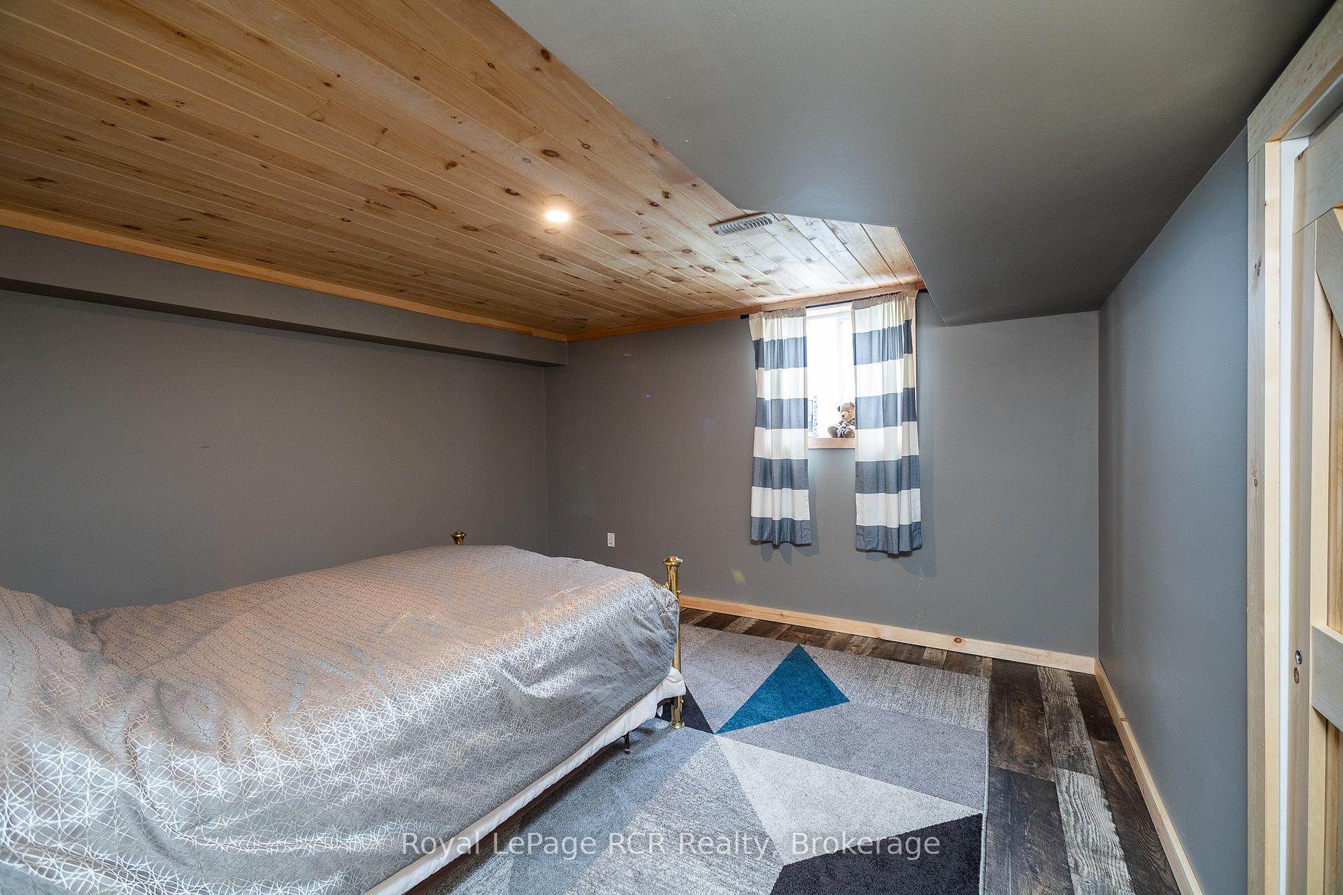 Photo 28 of 109 Highland Drive, West Grey — HOMEH