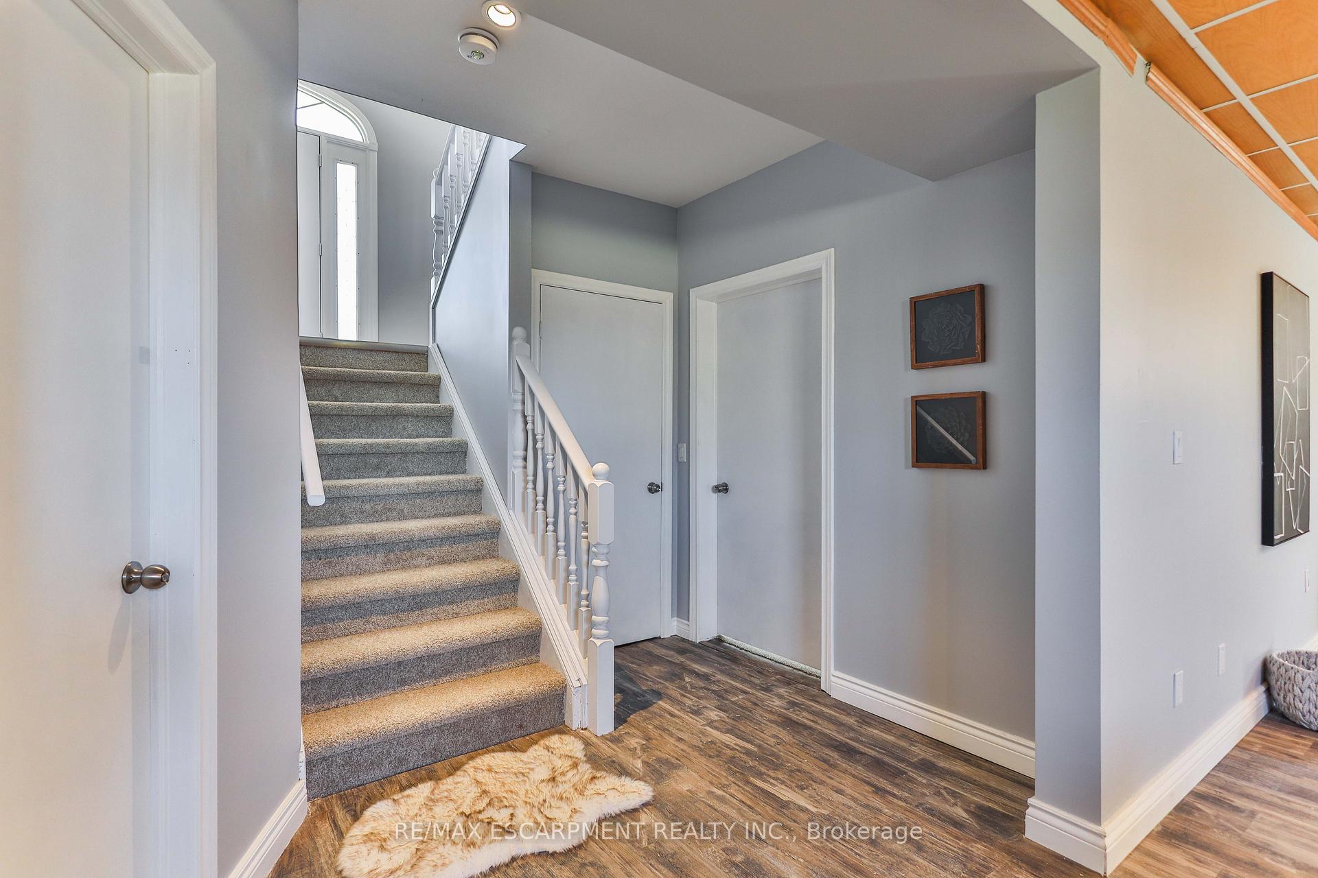 Photo 30 of 98 Thomas Avenue, Brantford, Echo Place — HOMEH