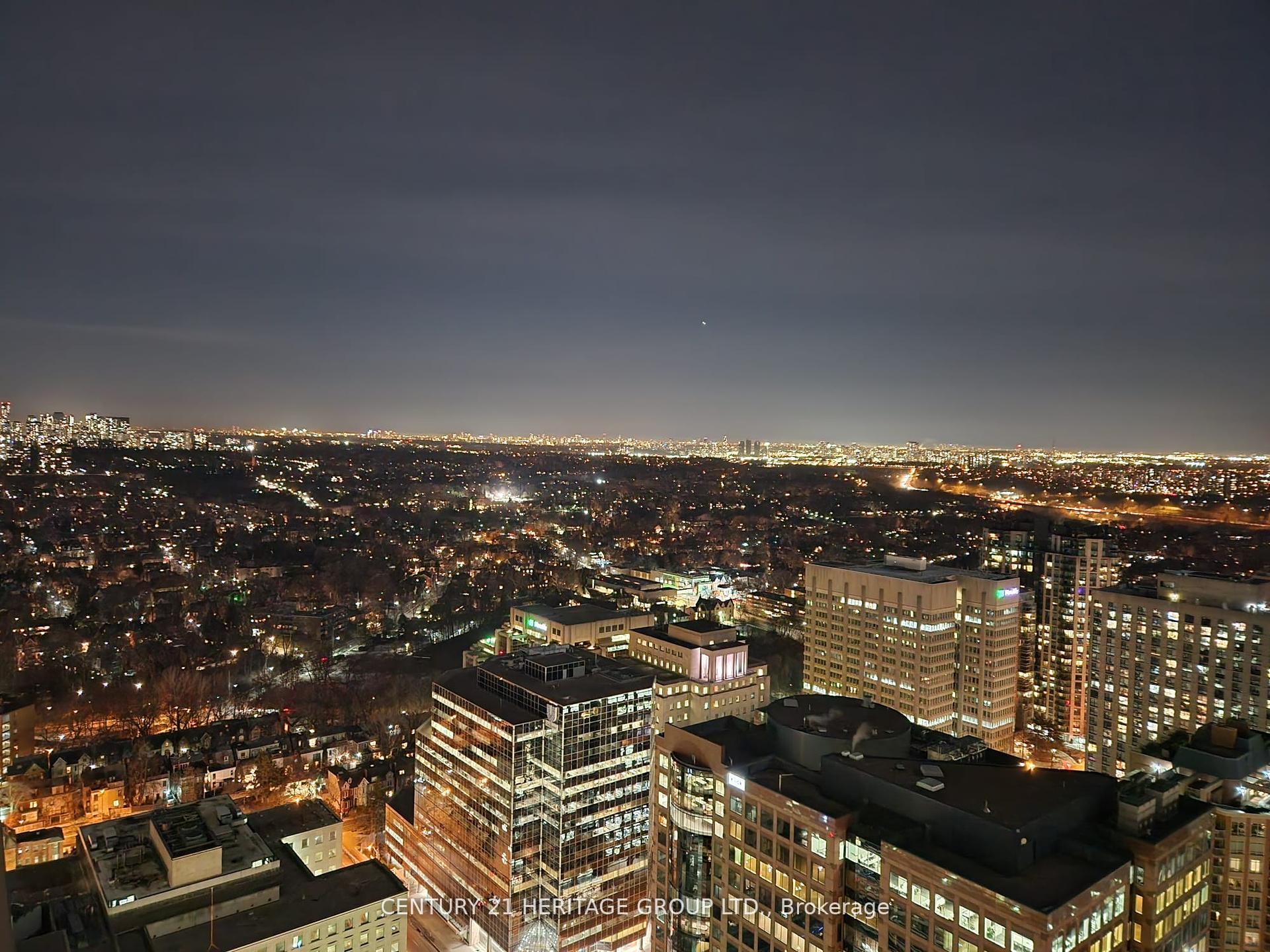 Photo 10 of Unit 3912, 50 Charles Street E, Toronto, Church-Yonge Corridor — HOMEH