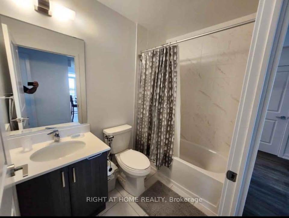 Photo 3 of Unit 2104, 1455 Celebration Drive, Pickering, Bay Ridges — HOMEH