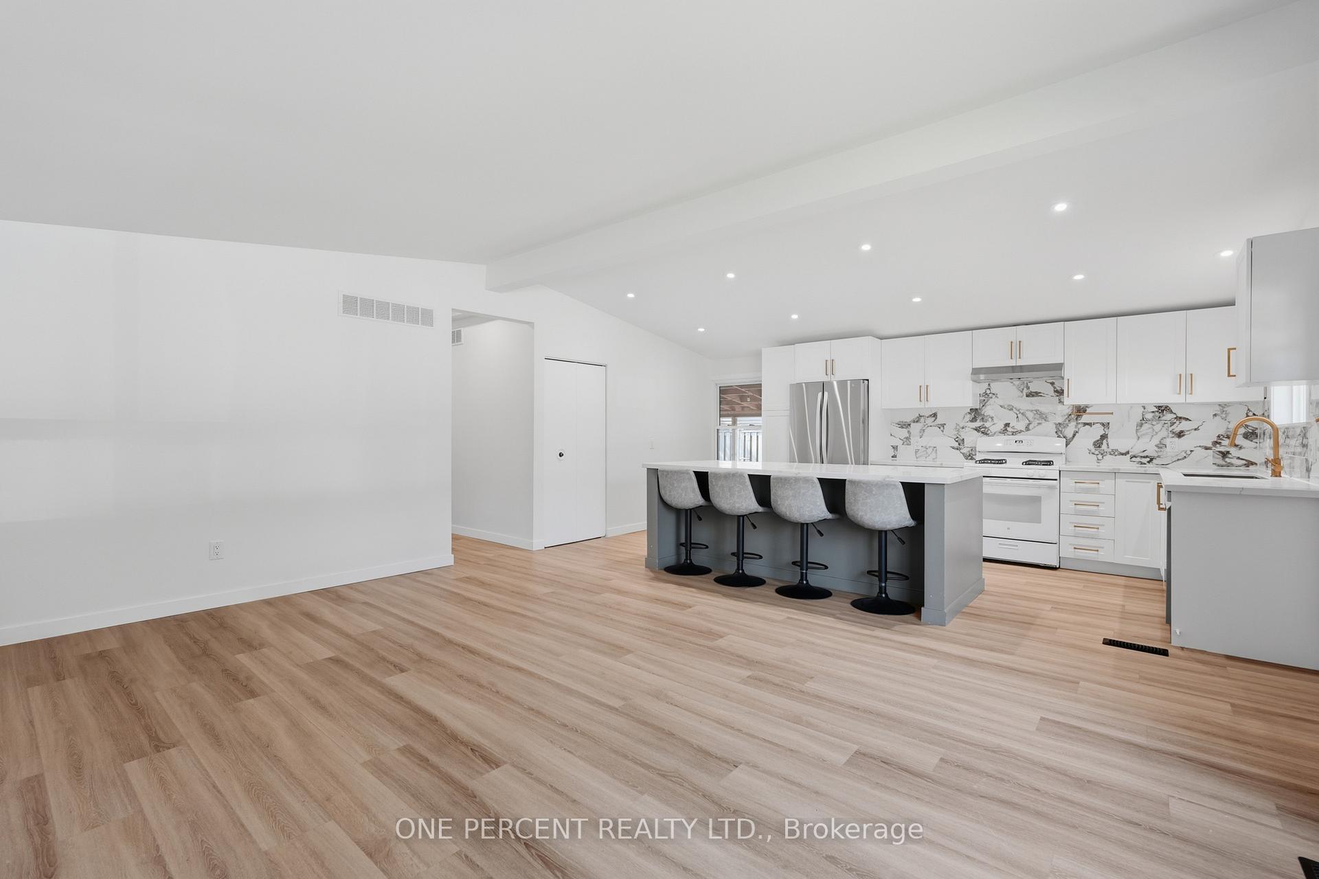 Photo 8 of 9 Bishopsgate Avenue, Hamilton, Thorner — HOMEH