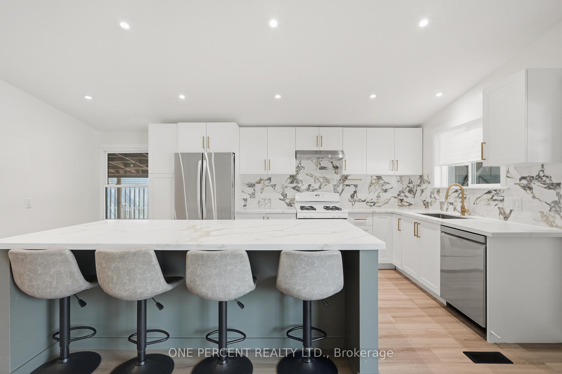Photo 14 of 9 Bishopsgate Avenue, Hamilton, Thorner — HOMEH