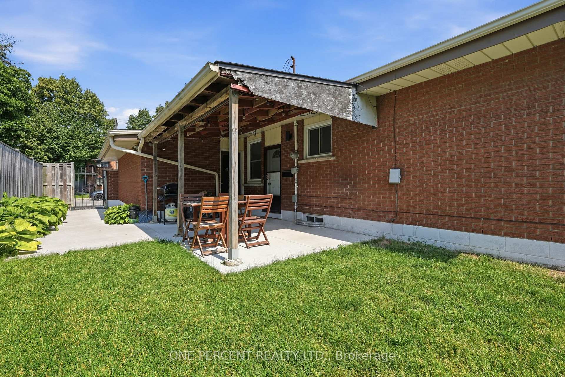 Photo 34 of 9 Bishopsgate Avenue, Hamilton, Thorner — HOMEH