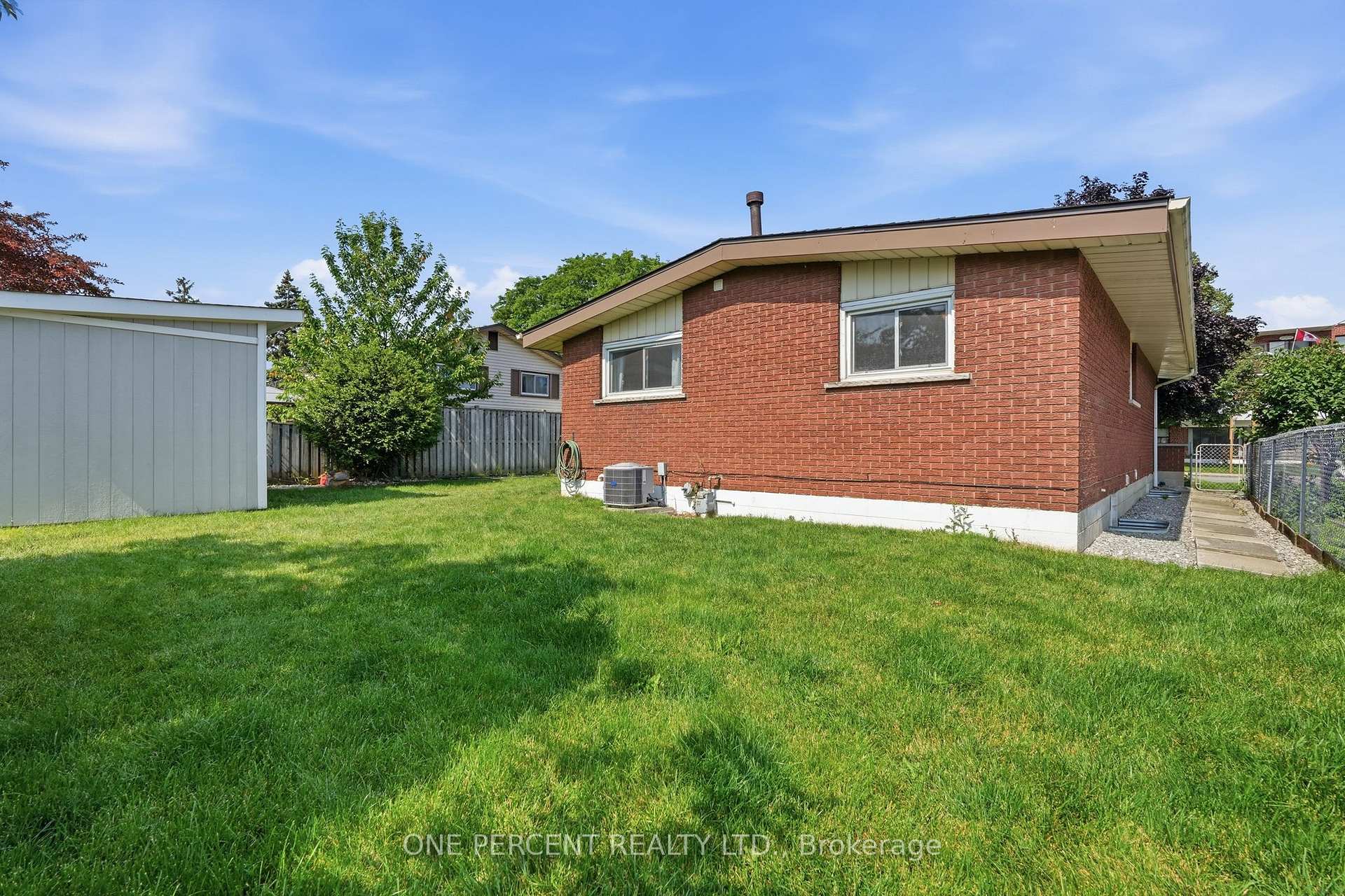Photo 36 of 9 Bishopsgate Avenue, Hamilton, Thorner — HOMEH