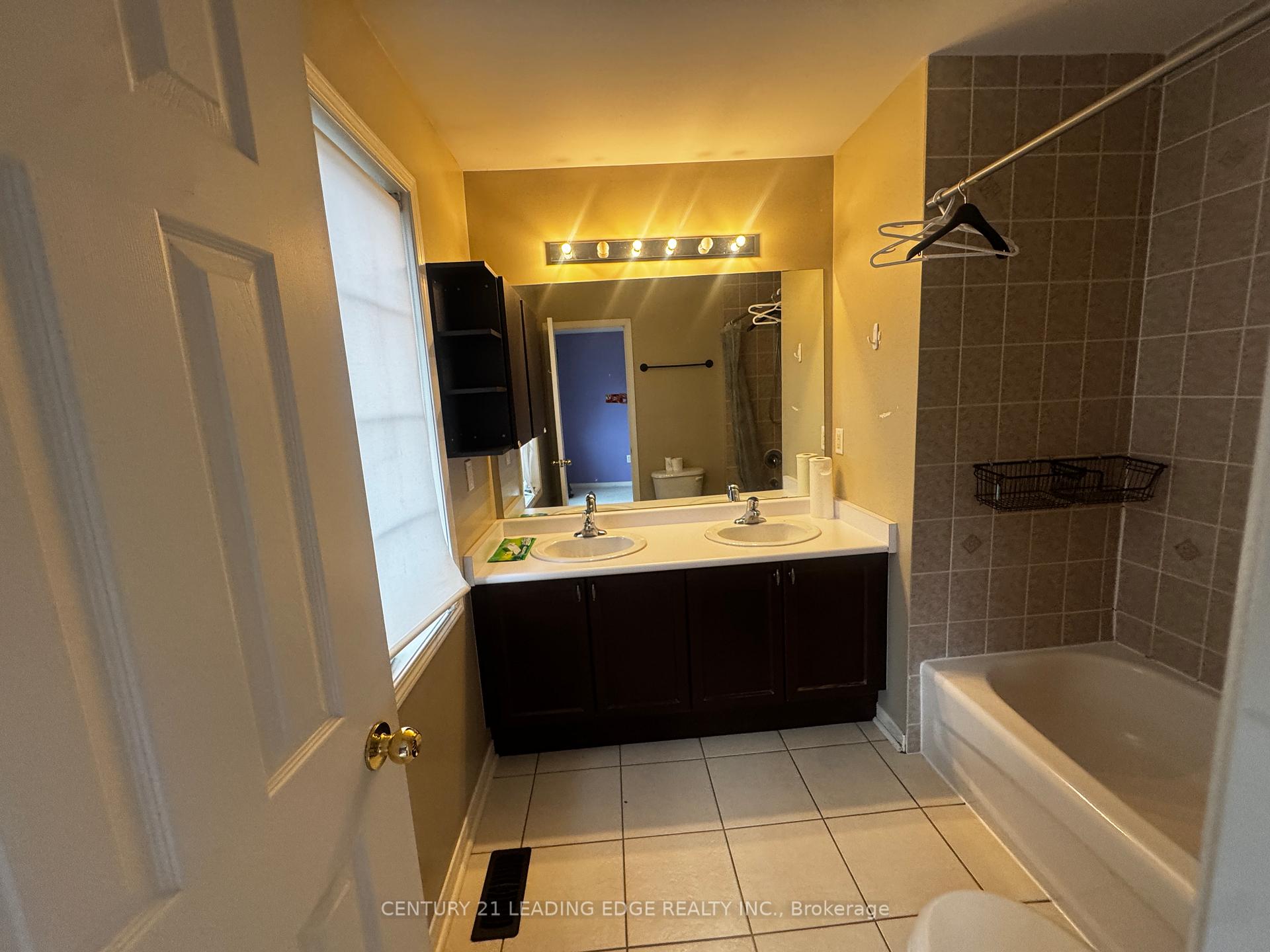 Photo 11 of Unit Upper, 13 Prince William Drive, Markham, Village Green-South Unionville — HOMEH