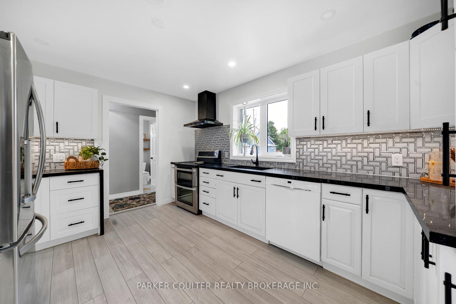 Photo 11 of 2228 Margs Lane, Innisfil, Alcona — HOMEH