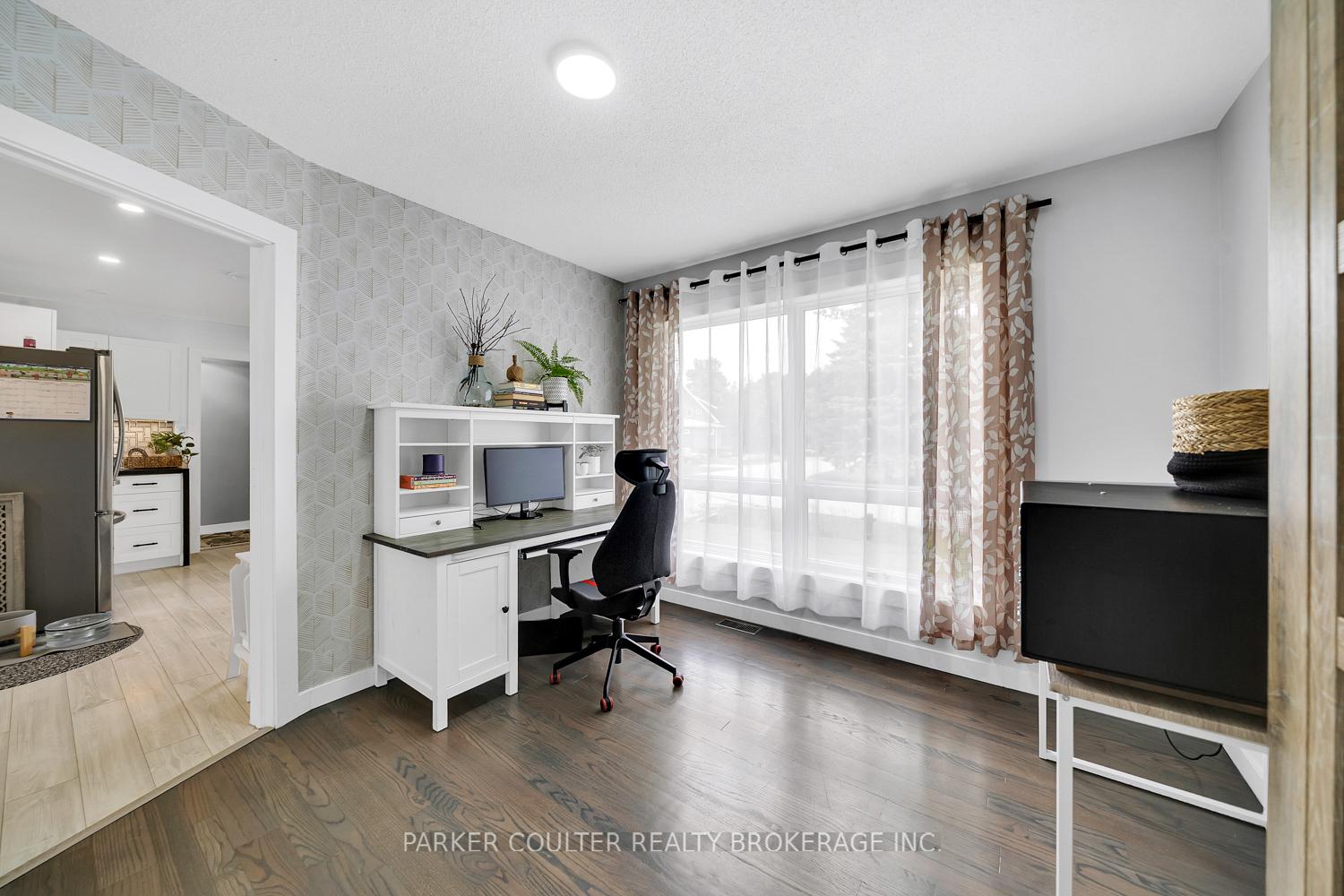 Photo 17 of 2228 Margs Lane, Innisfil, Alcona — HOMEH