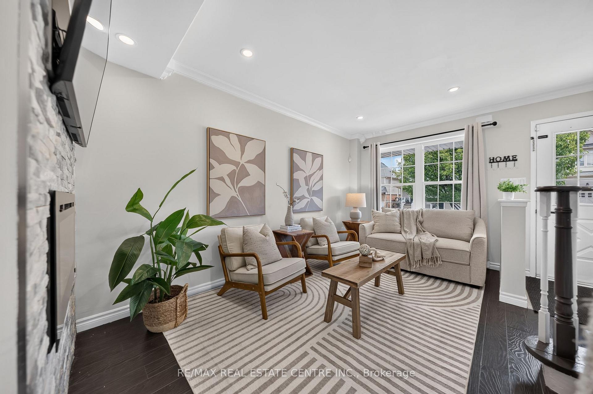 Photo 8 of 59 Yeaman Drive, Cambridge, Christopher-Champlain — HOMEH