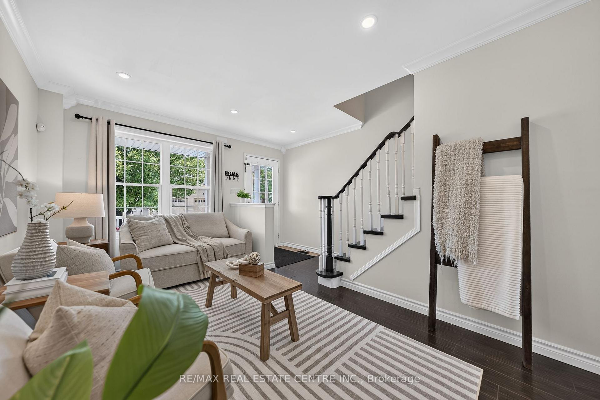 Photo 10 of 59 Yeaman Drive, Cambridge, Christopher-Champlain — HOMEH